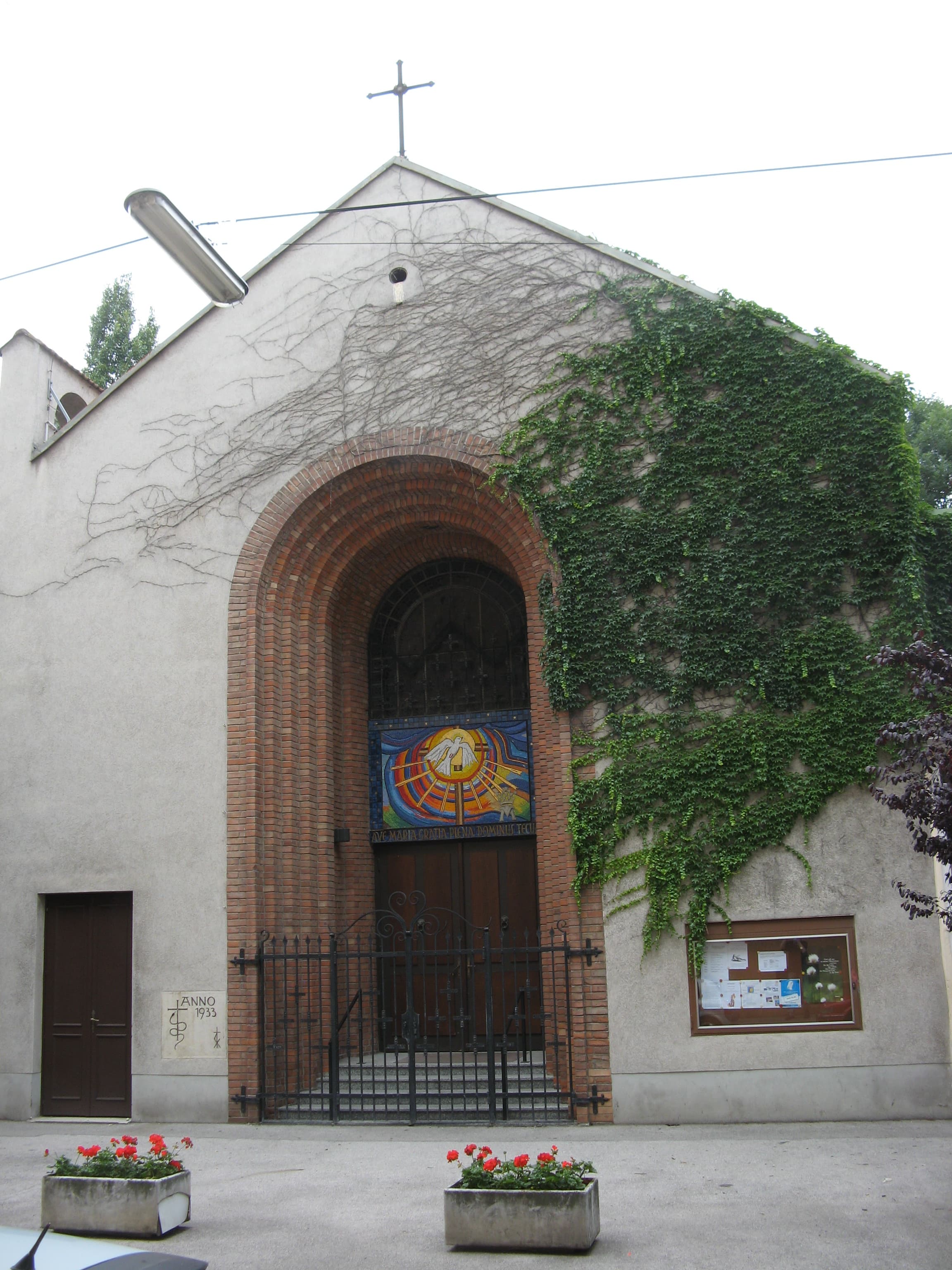 Pfarrkirche Dreimal Wunderbare Muttergottes, Vienna