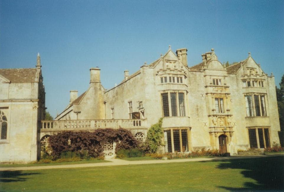 Link Between The Priory And Lenthall's Chapel