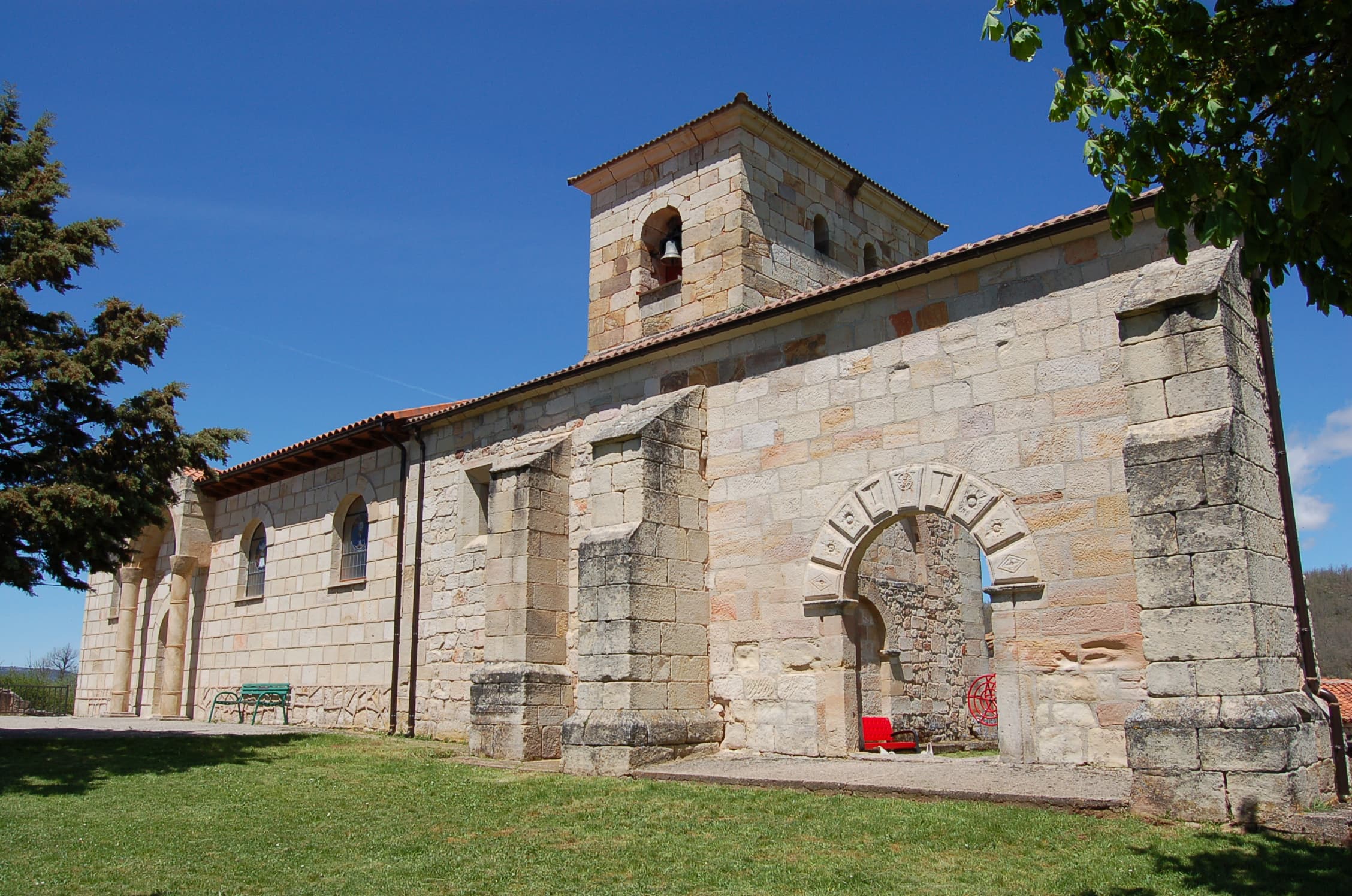 Iglesia de San Vicente Mártir, Cabezón de la Sierra