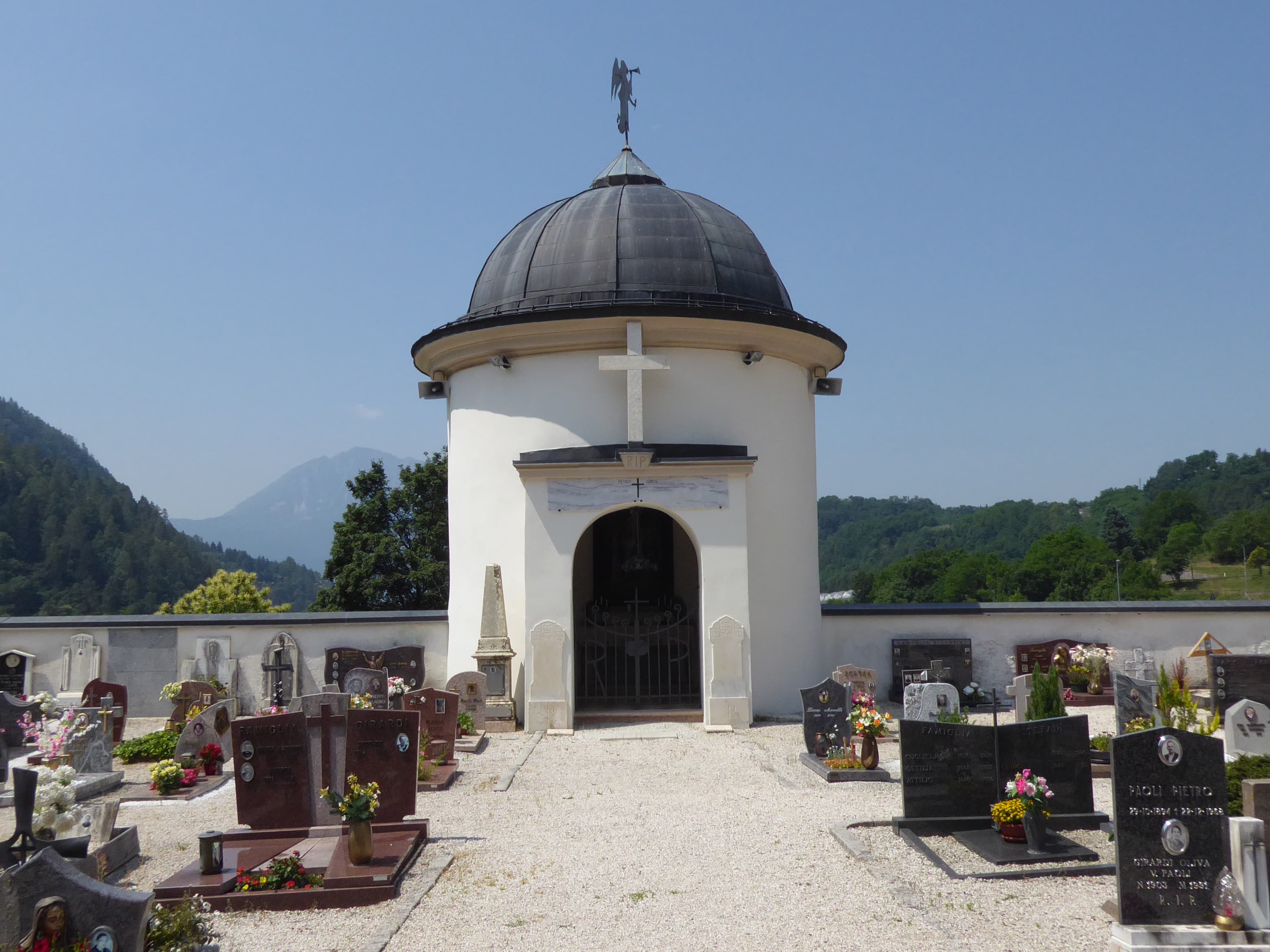 Crucifix chapel