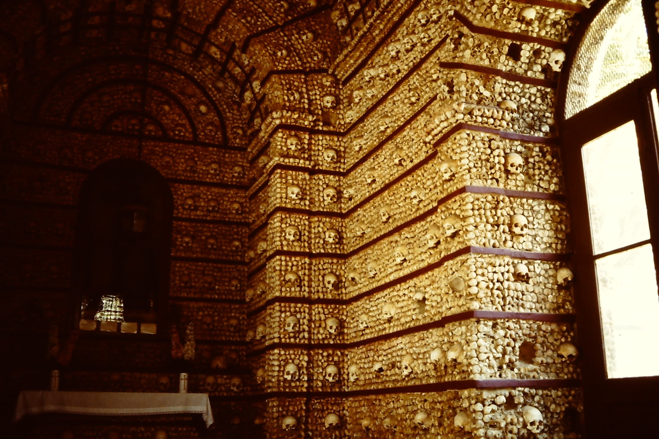 Capela dos Ossos
