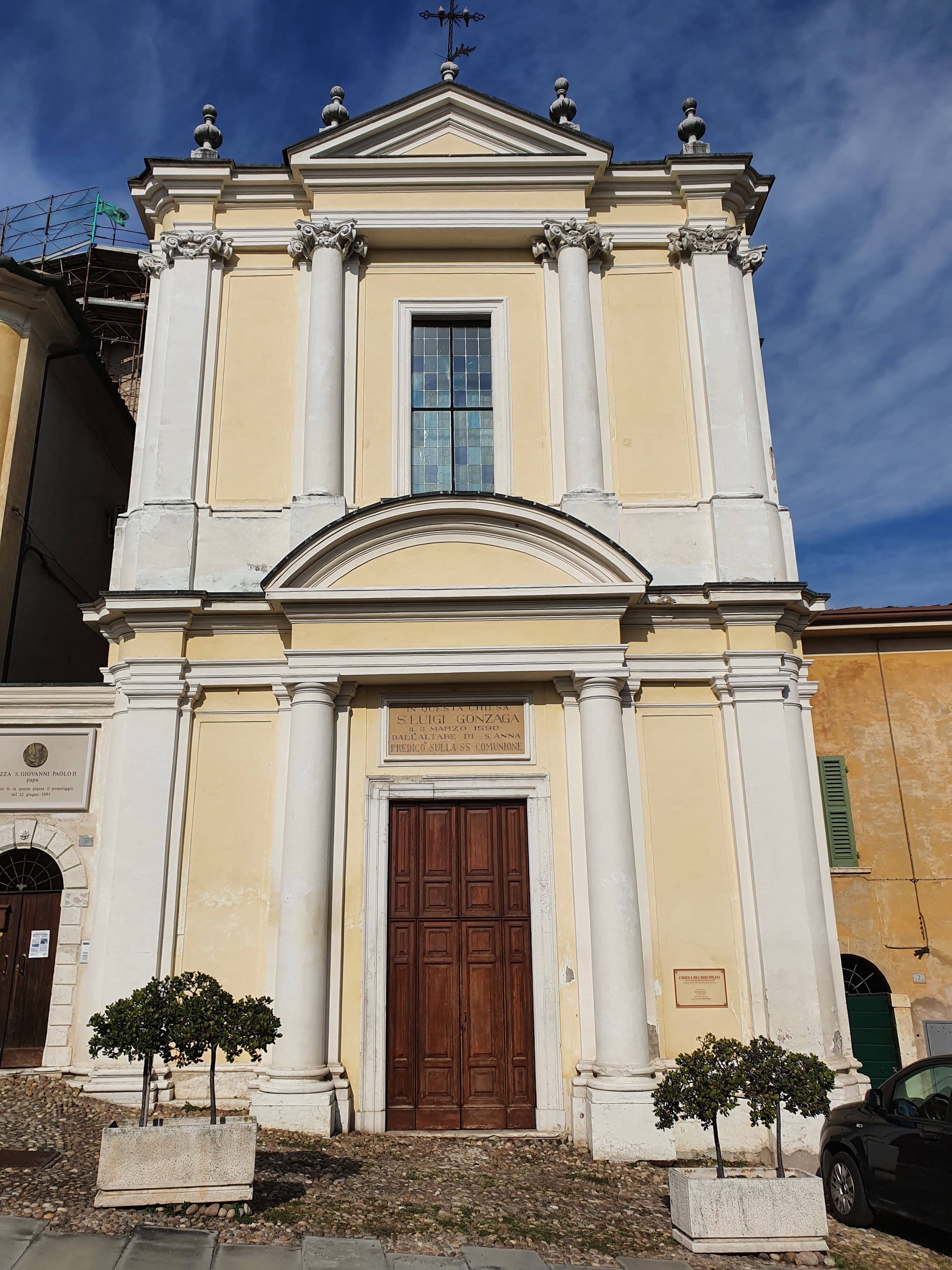 Disciplini church