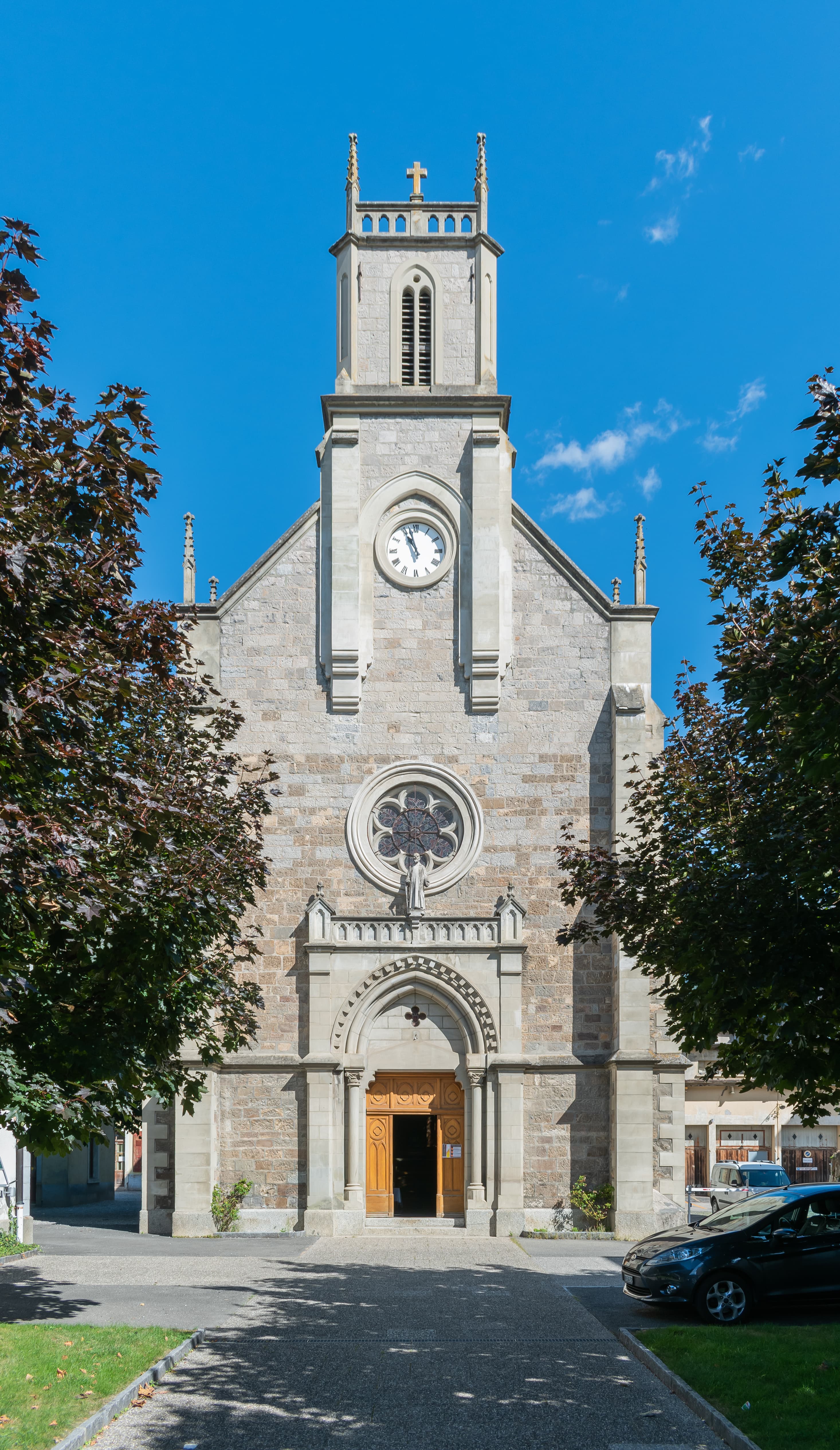 Saint-Maurice and Saint-Nicolas-de-Flue Catholic Church