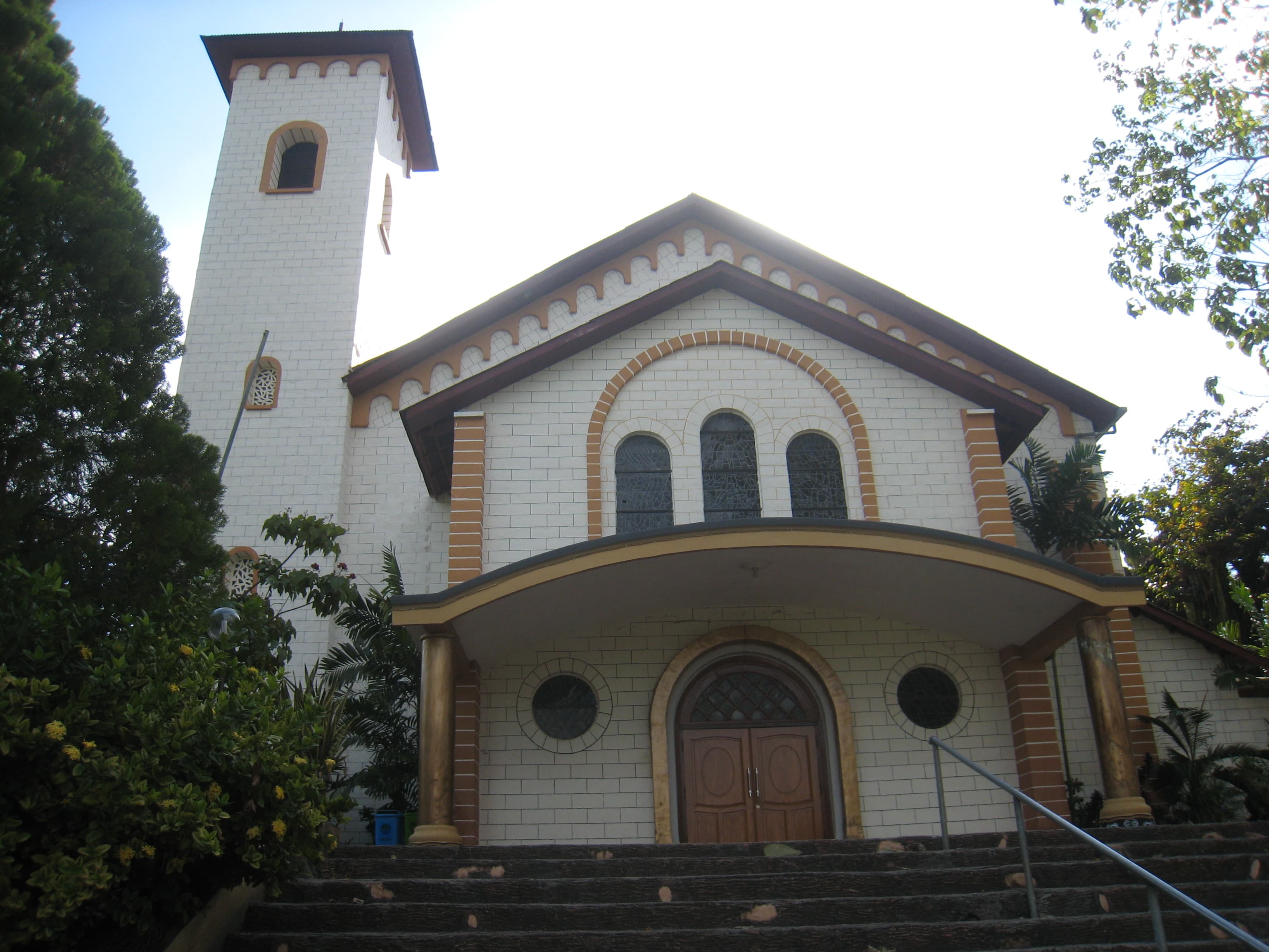 Cathedral of the Holy Spirit, Weetebula