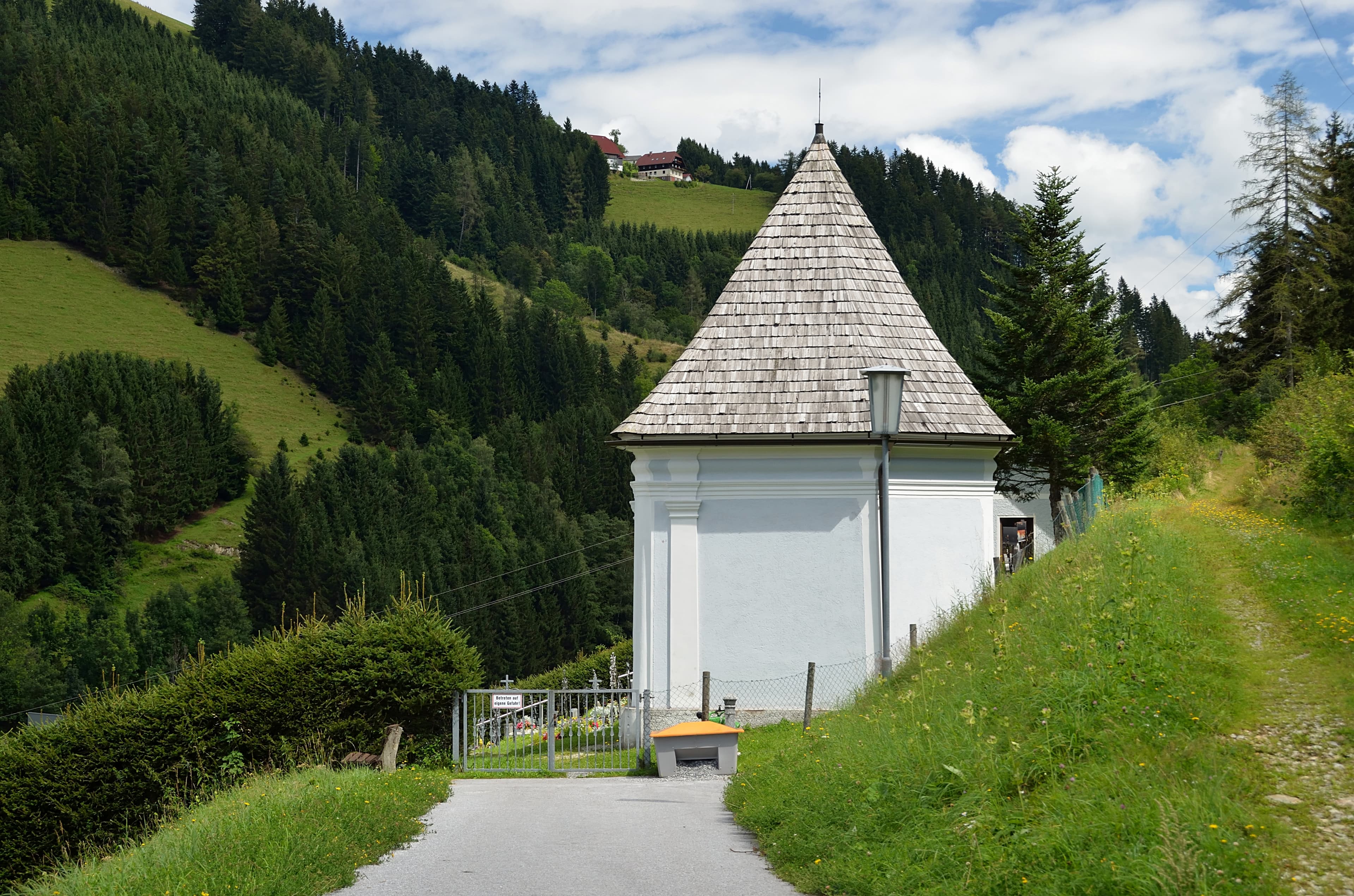 Cemetery chapel Gasen