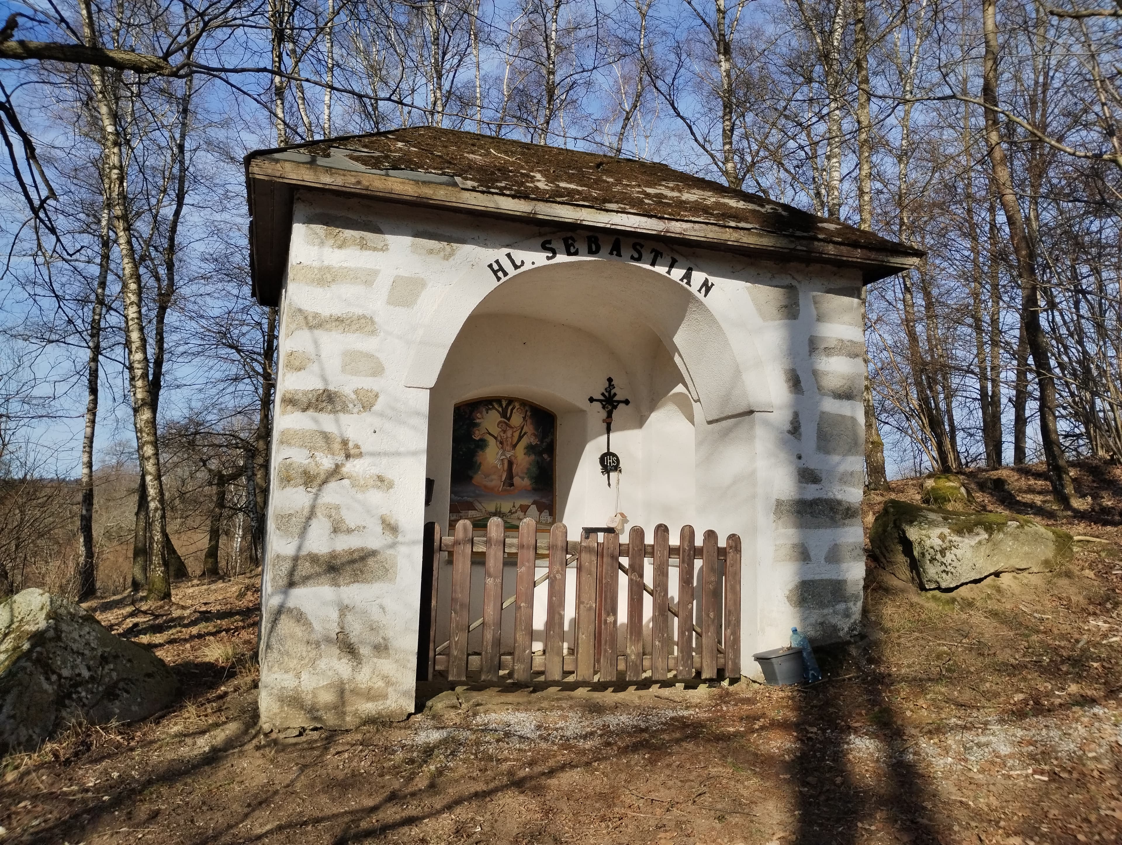 chapel of St. Sebastian east of Cetviny