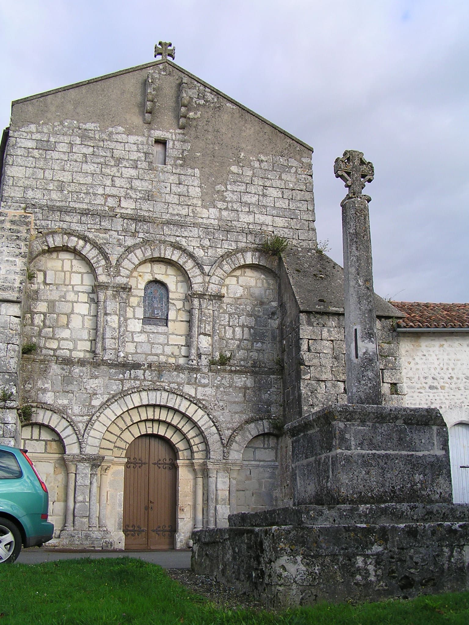 église Saint-Saturnin de Chadurie