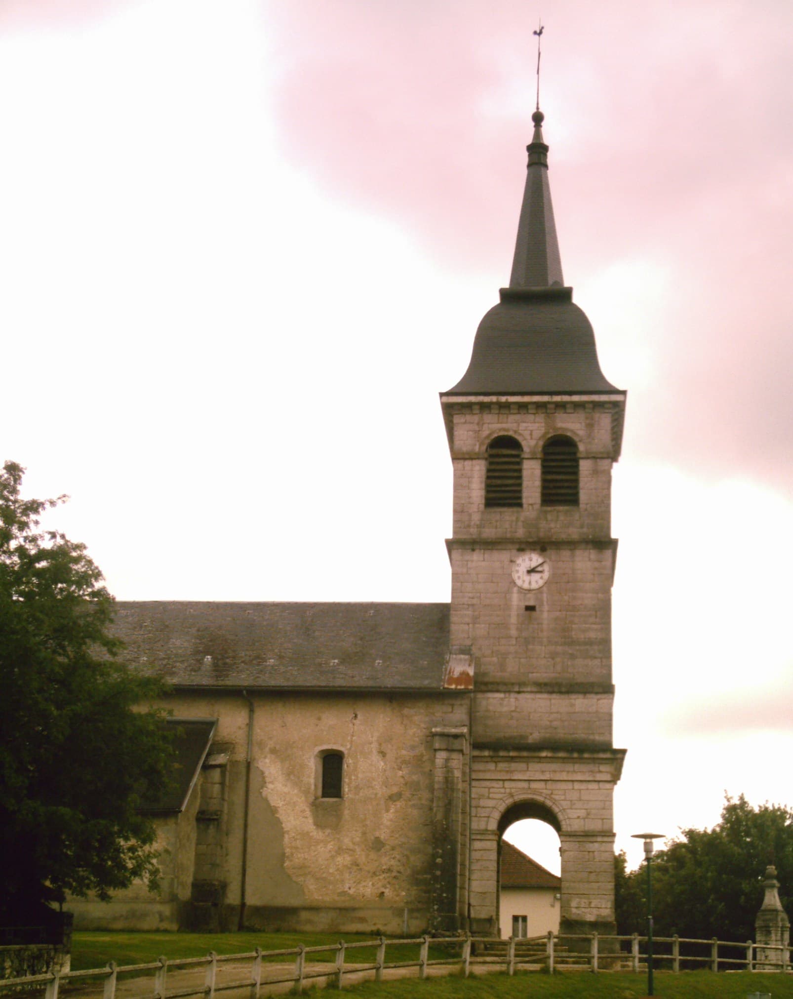 Église Saint-Victor-et-Saint-Ours de Champdor