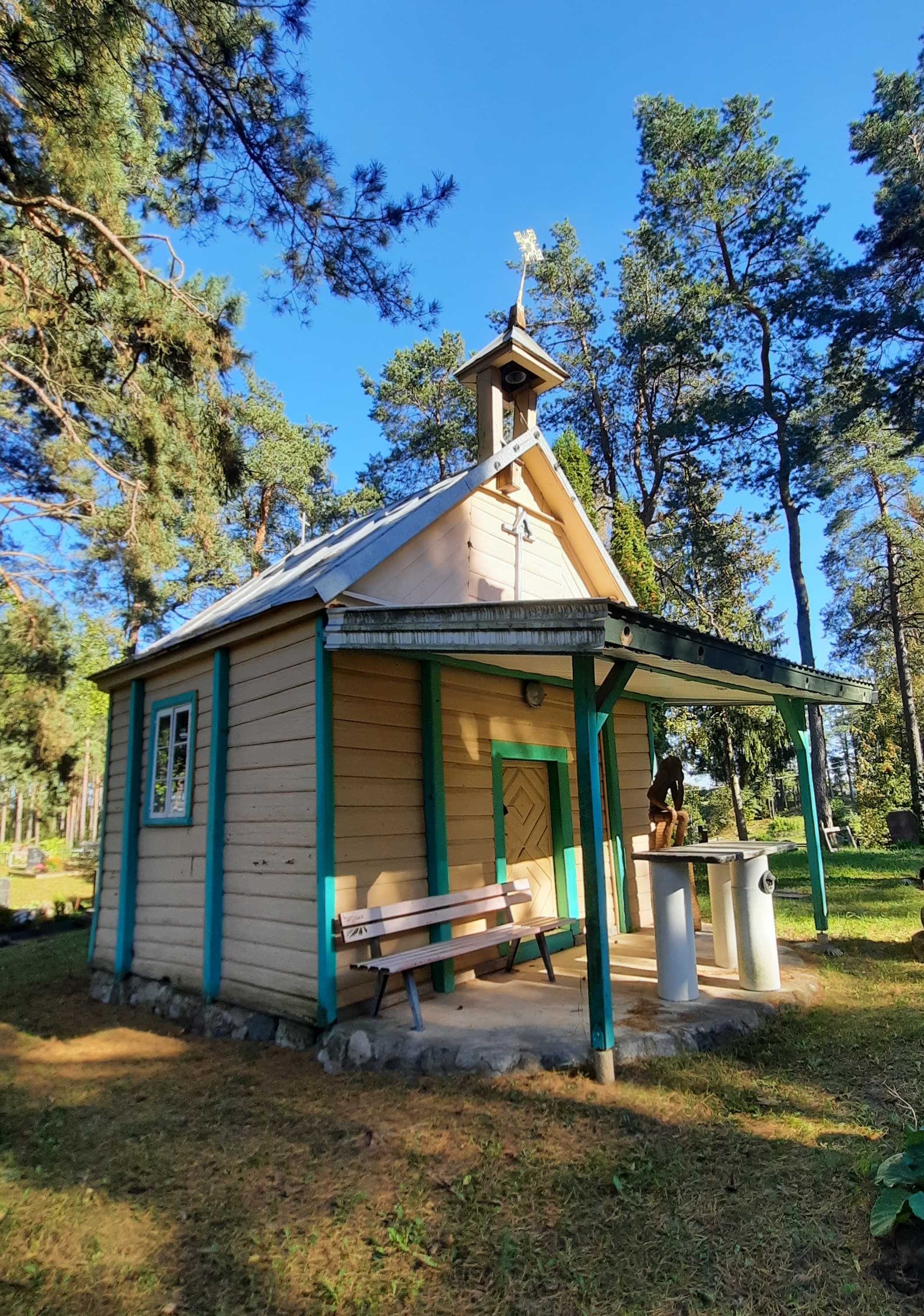Merkinė cemetery chapel