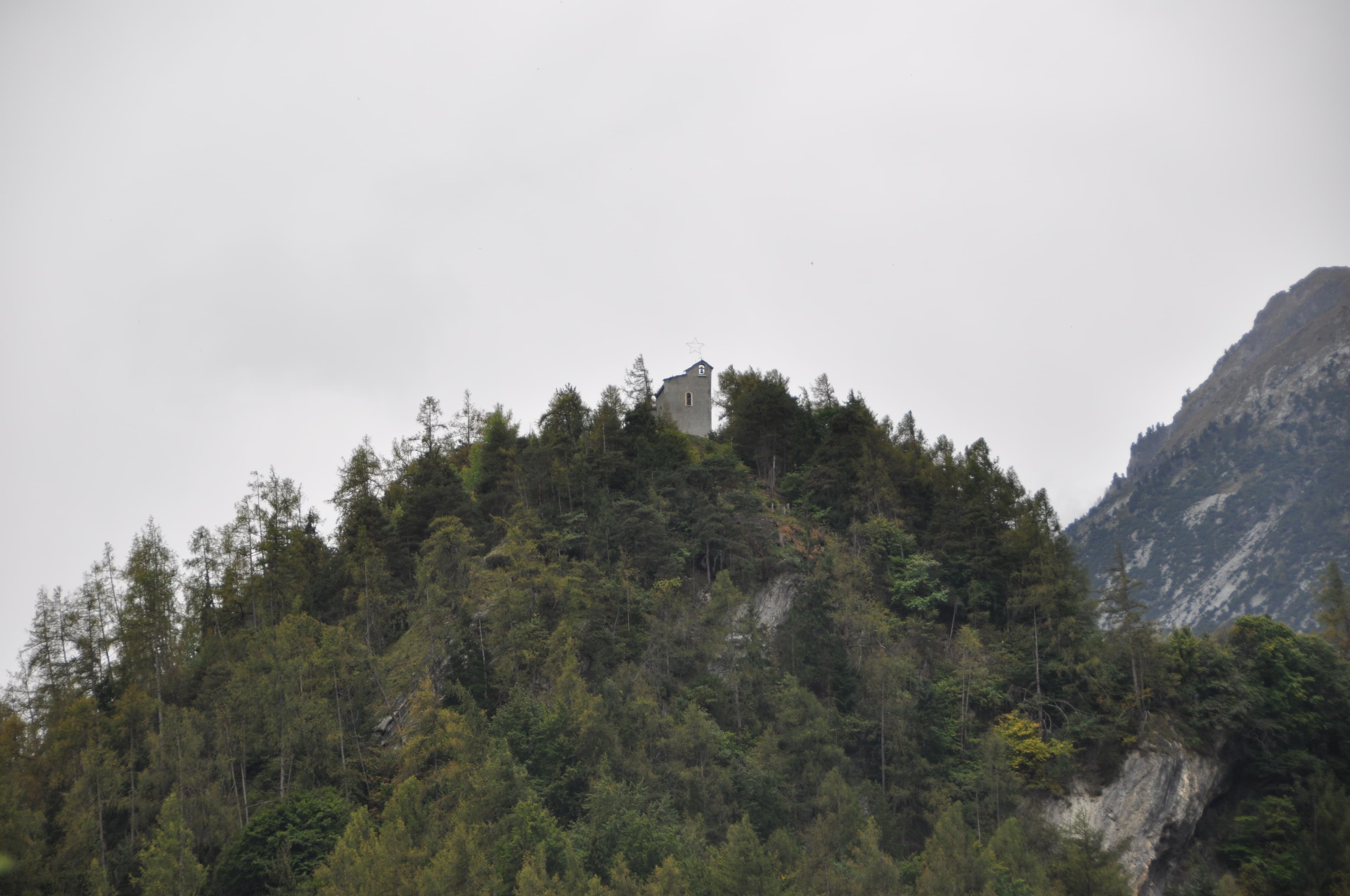 Saint-Jean chapel and  archaeological site