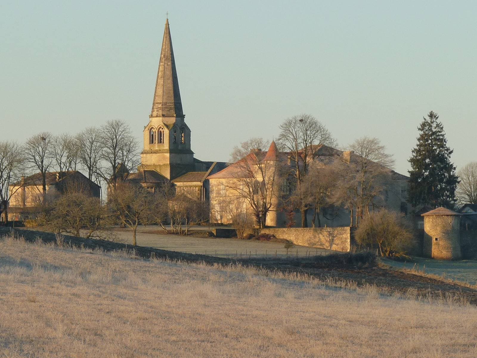 Église Notre-Dame de Charmant