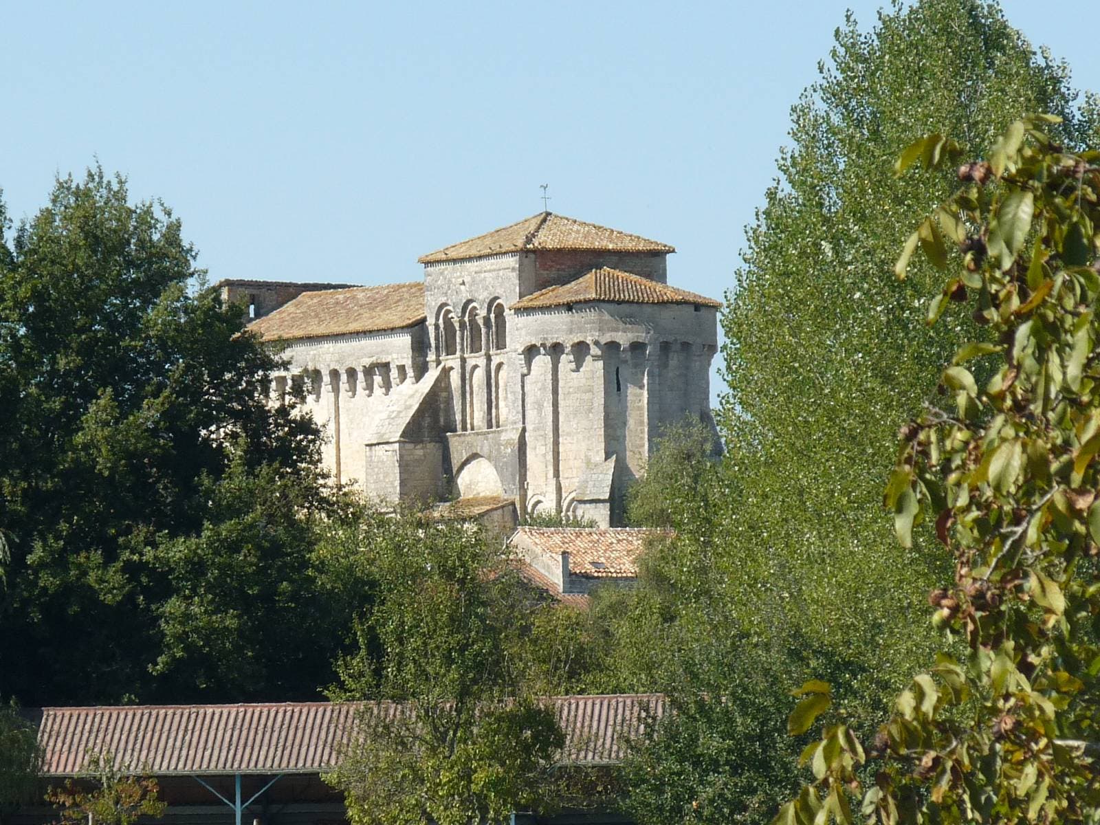 Église Saint-Vivien (Charras)