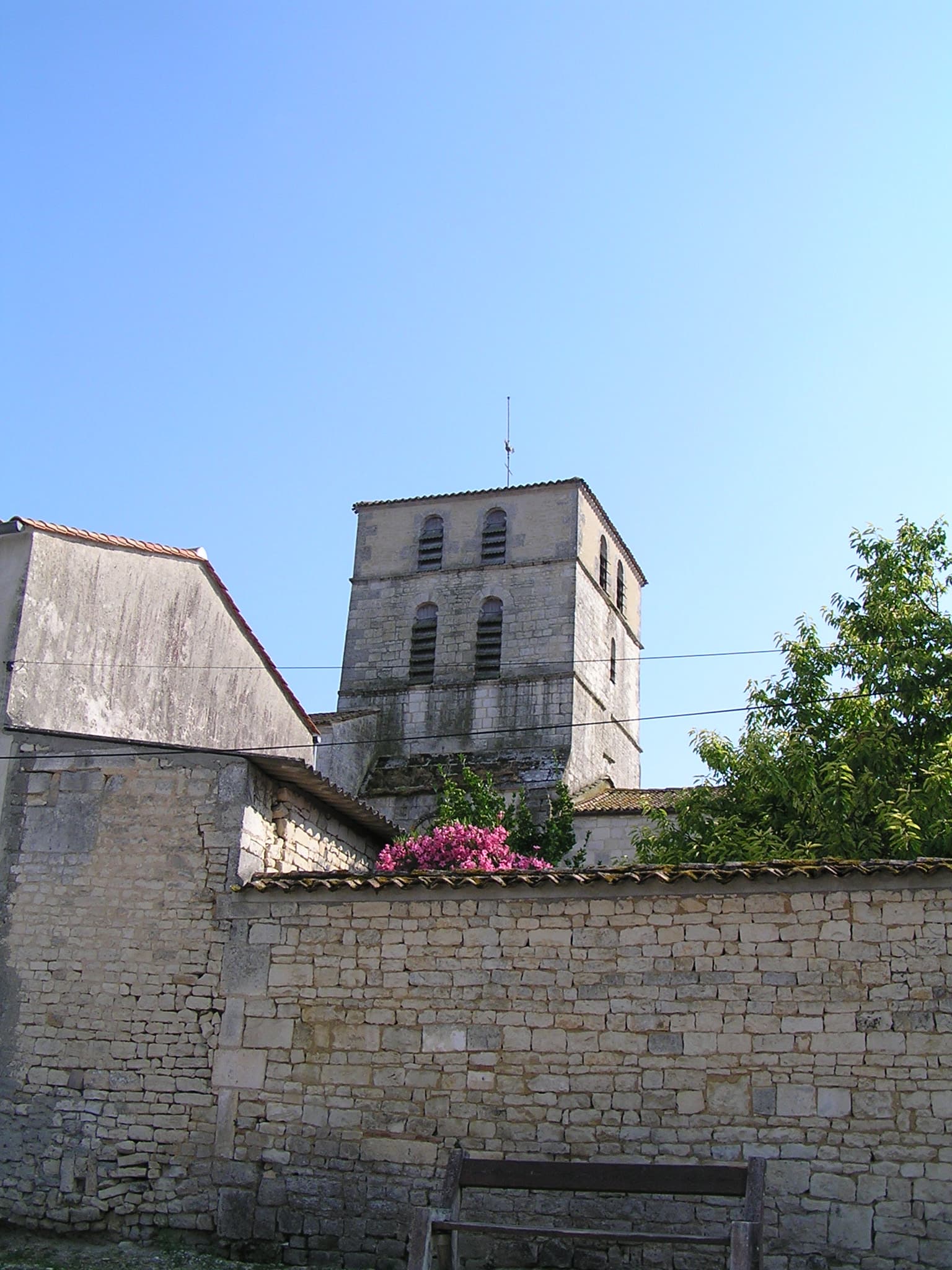 église Saint-Romain de Chassors
