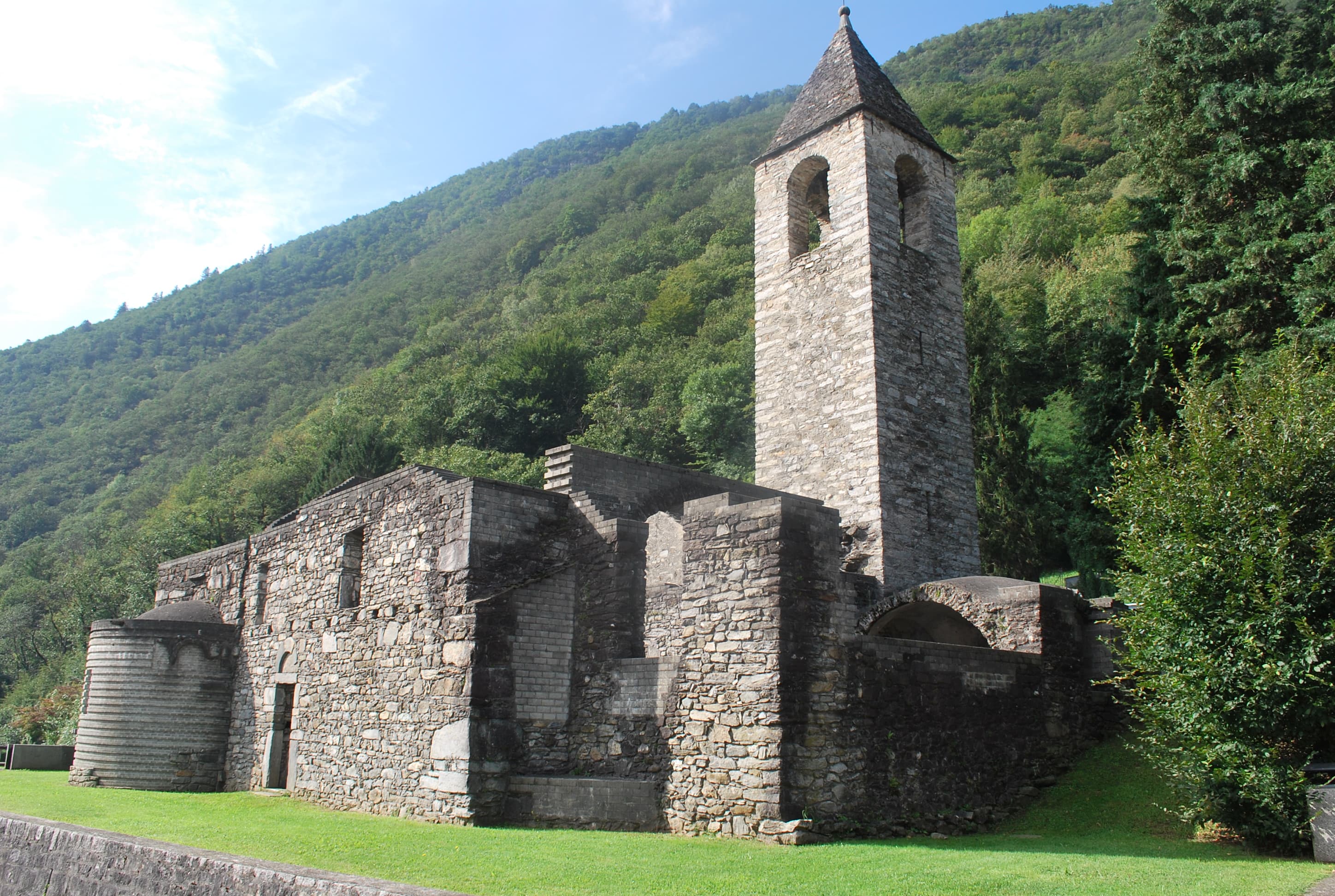 Ruderi della chiesa di San Giovanni Battista