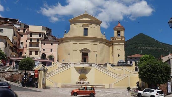 Santi Leonardo e Erasmo, Roccagorga