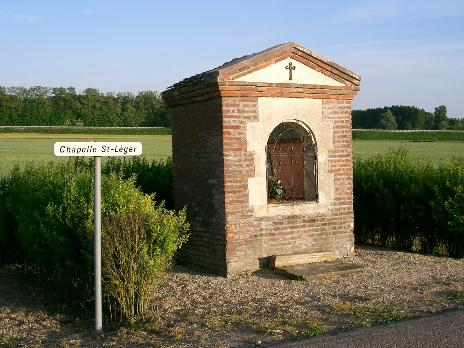 Chapelle Saint-Léger de Chivres