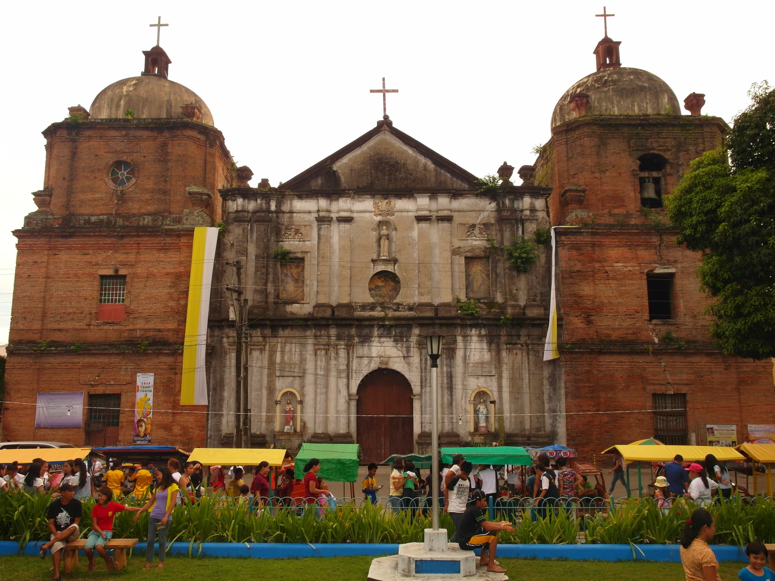 Cabatuan Church