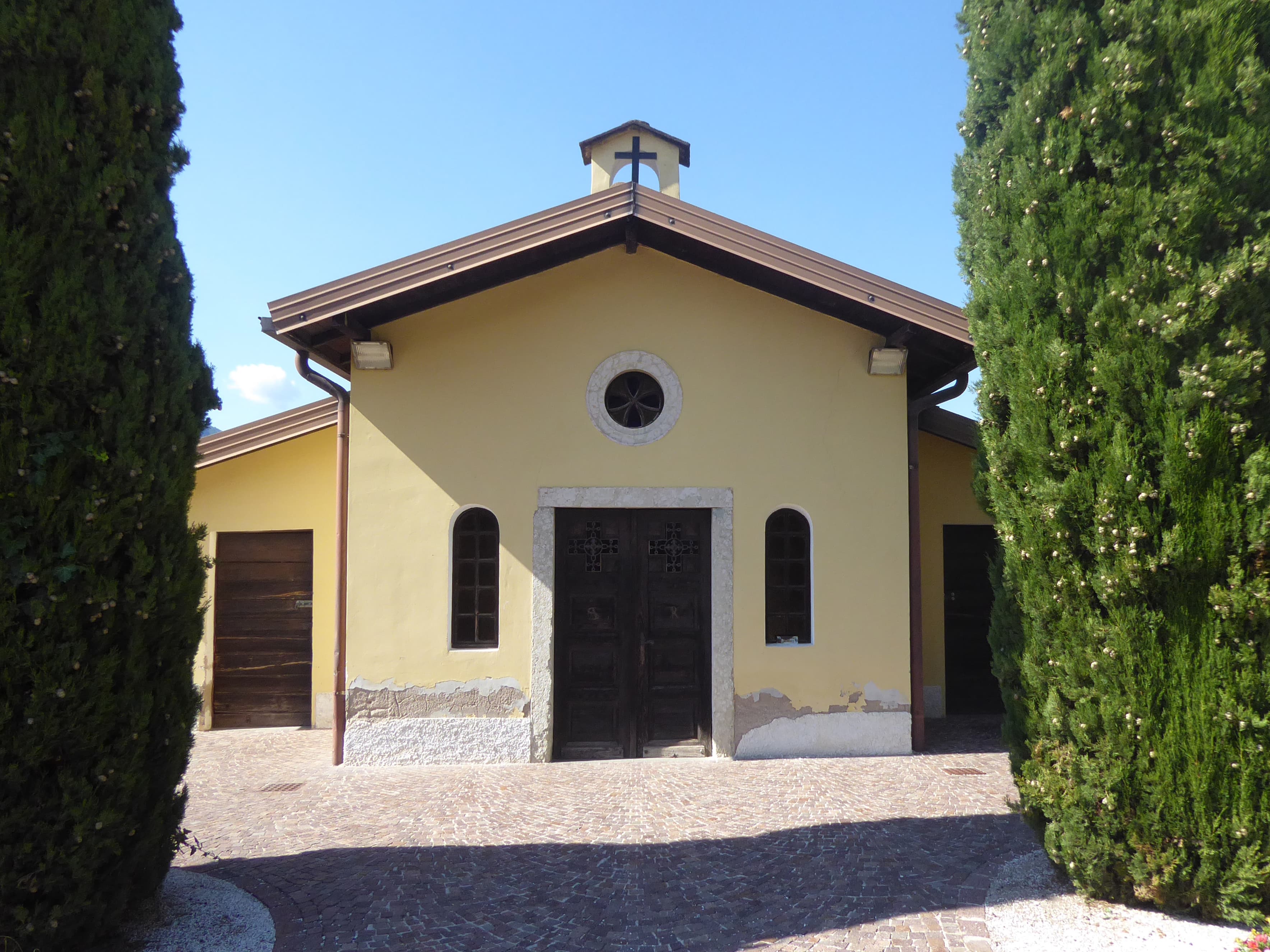 Holy Cross chapel