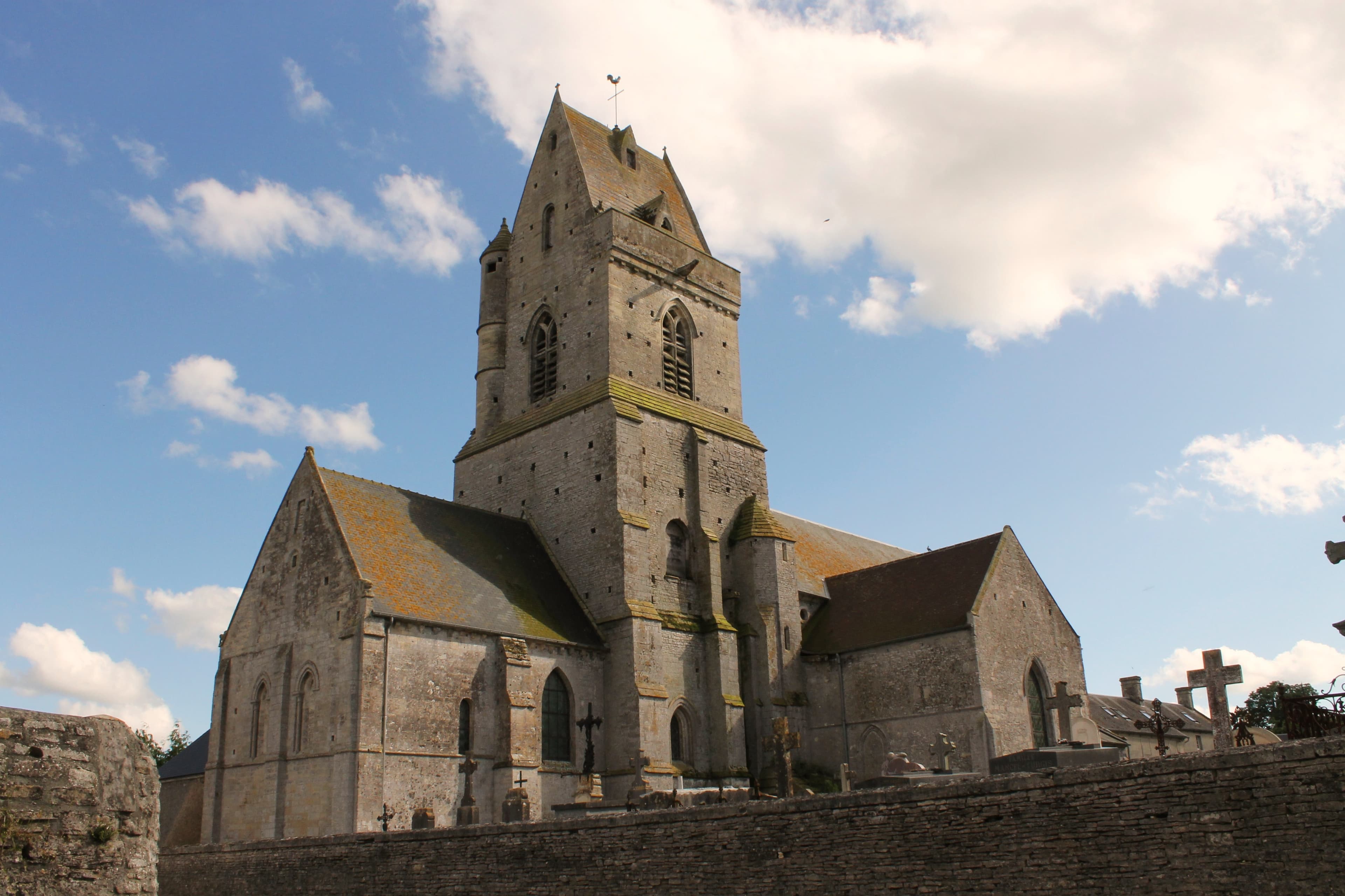 Église Saint-Médard-et-Saint-Gildard de Crépon
