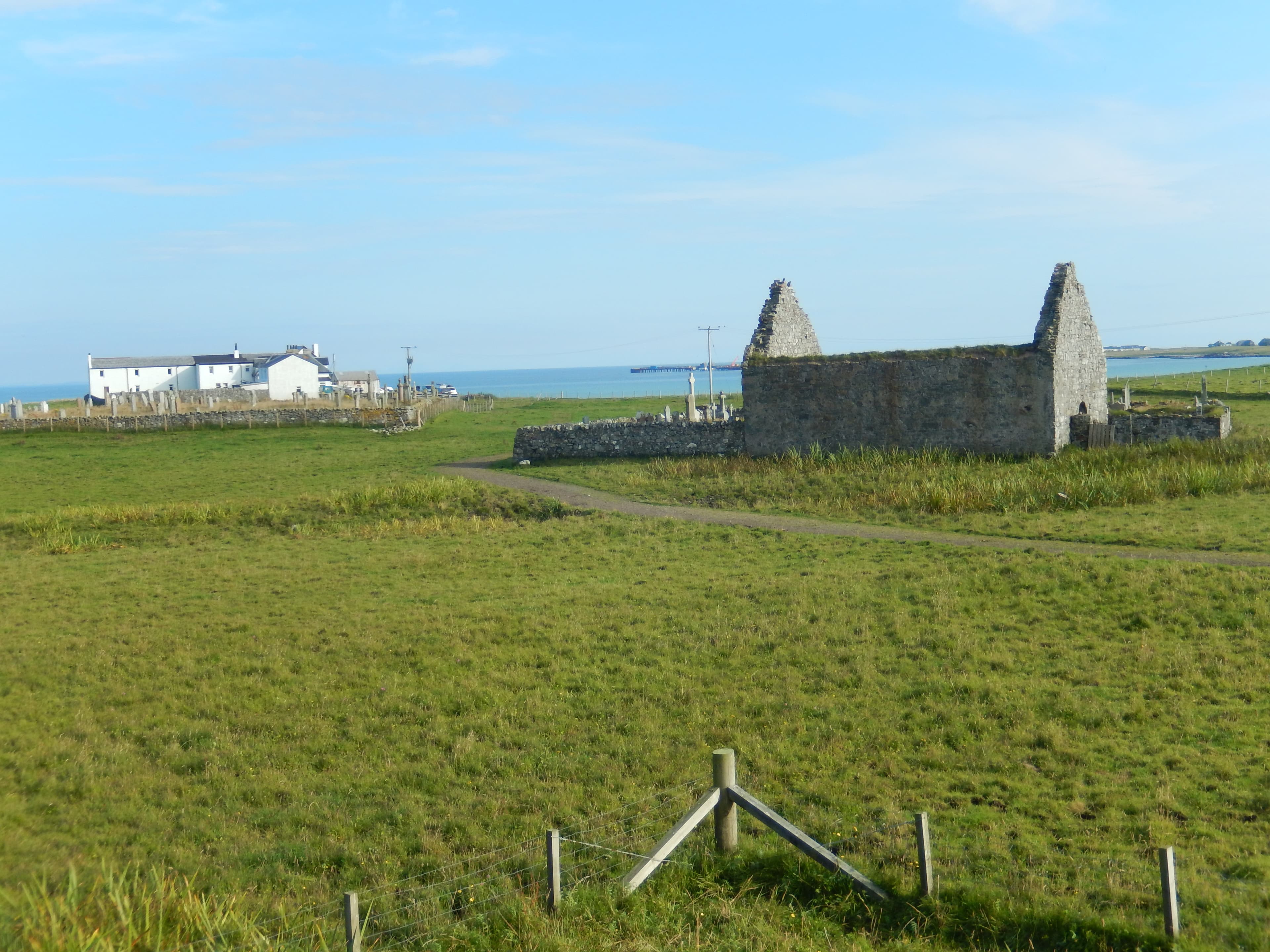 Kirkapol, church 200m NW of Lodge Hotel, Tiree