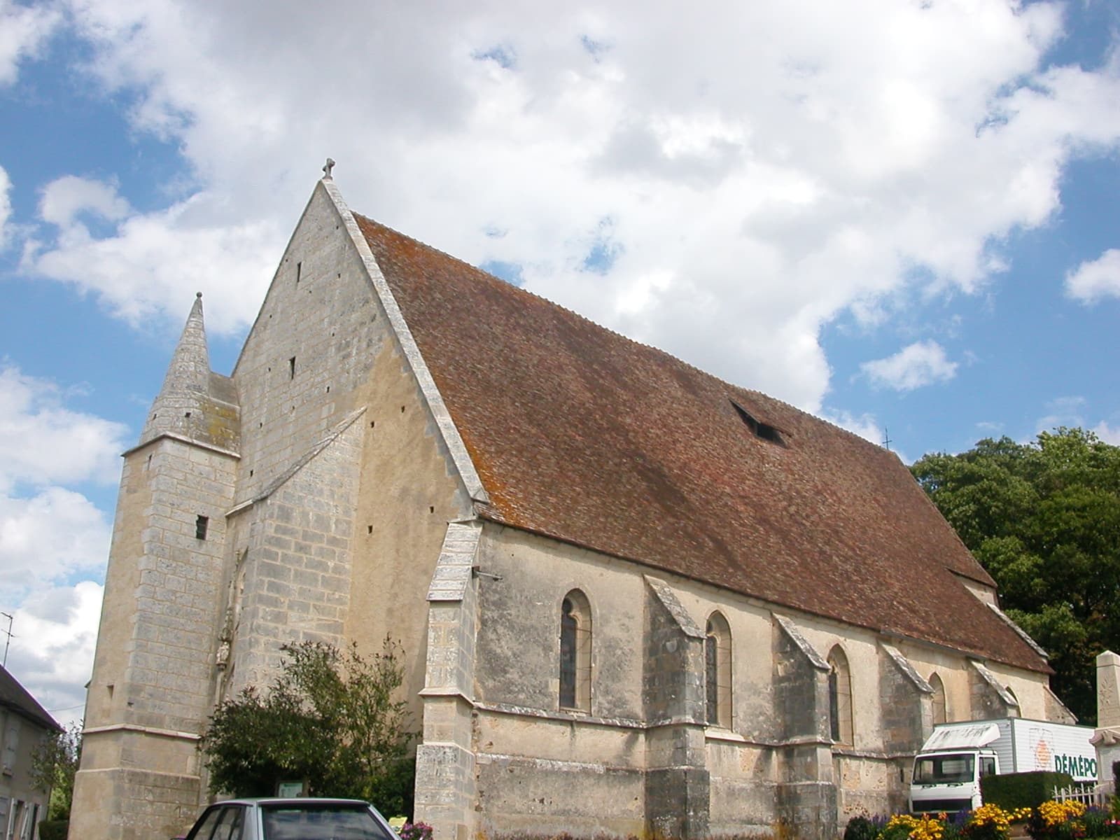 Église Saint-Pierre de Dampierre-sous-Bouhy
