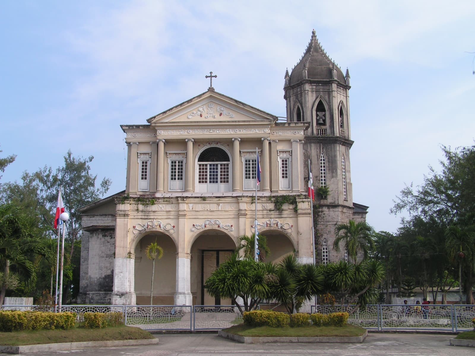 Dauis Church