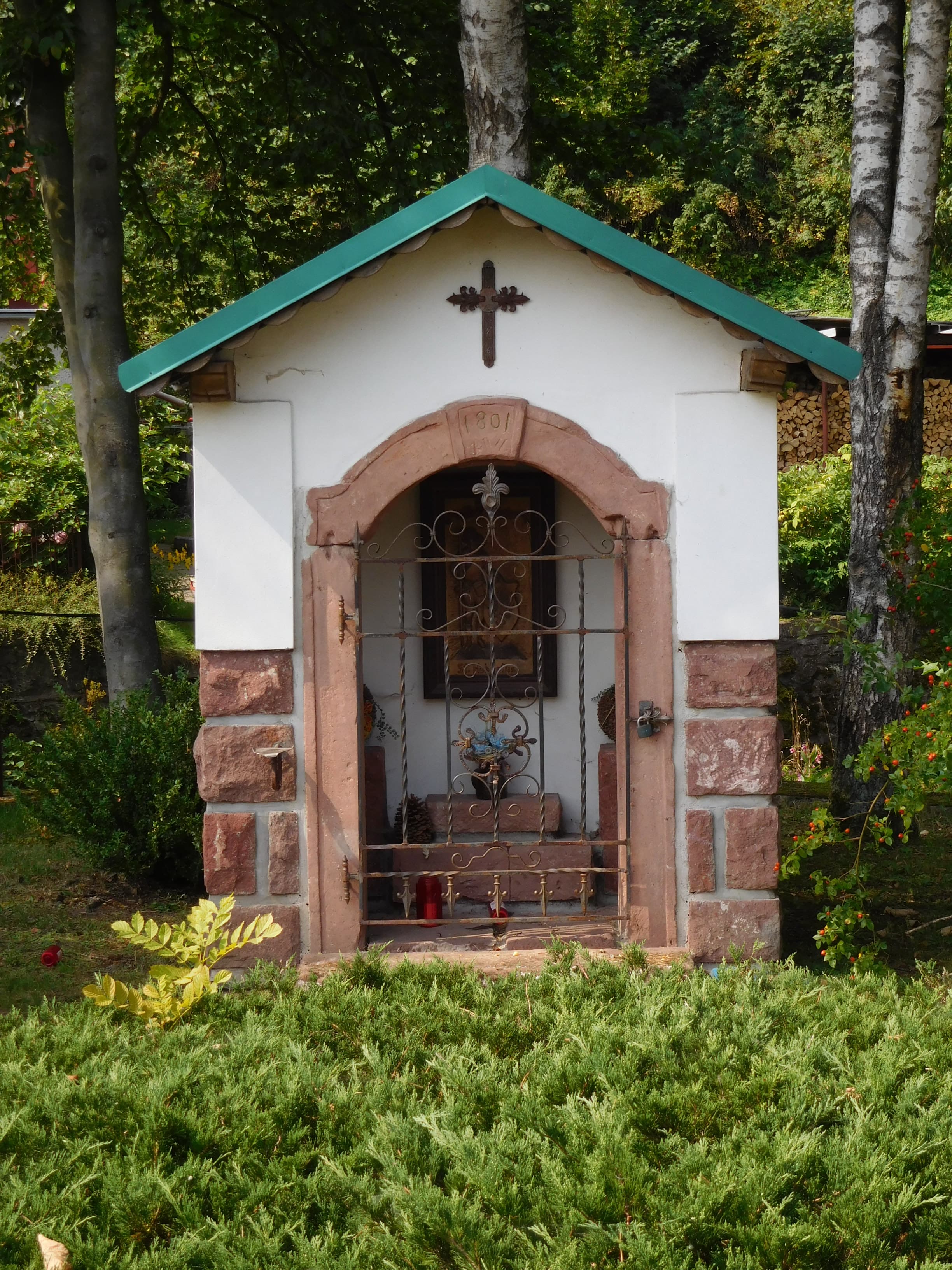Chapel-shrine in Dolní Lánov (1801)
