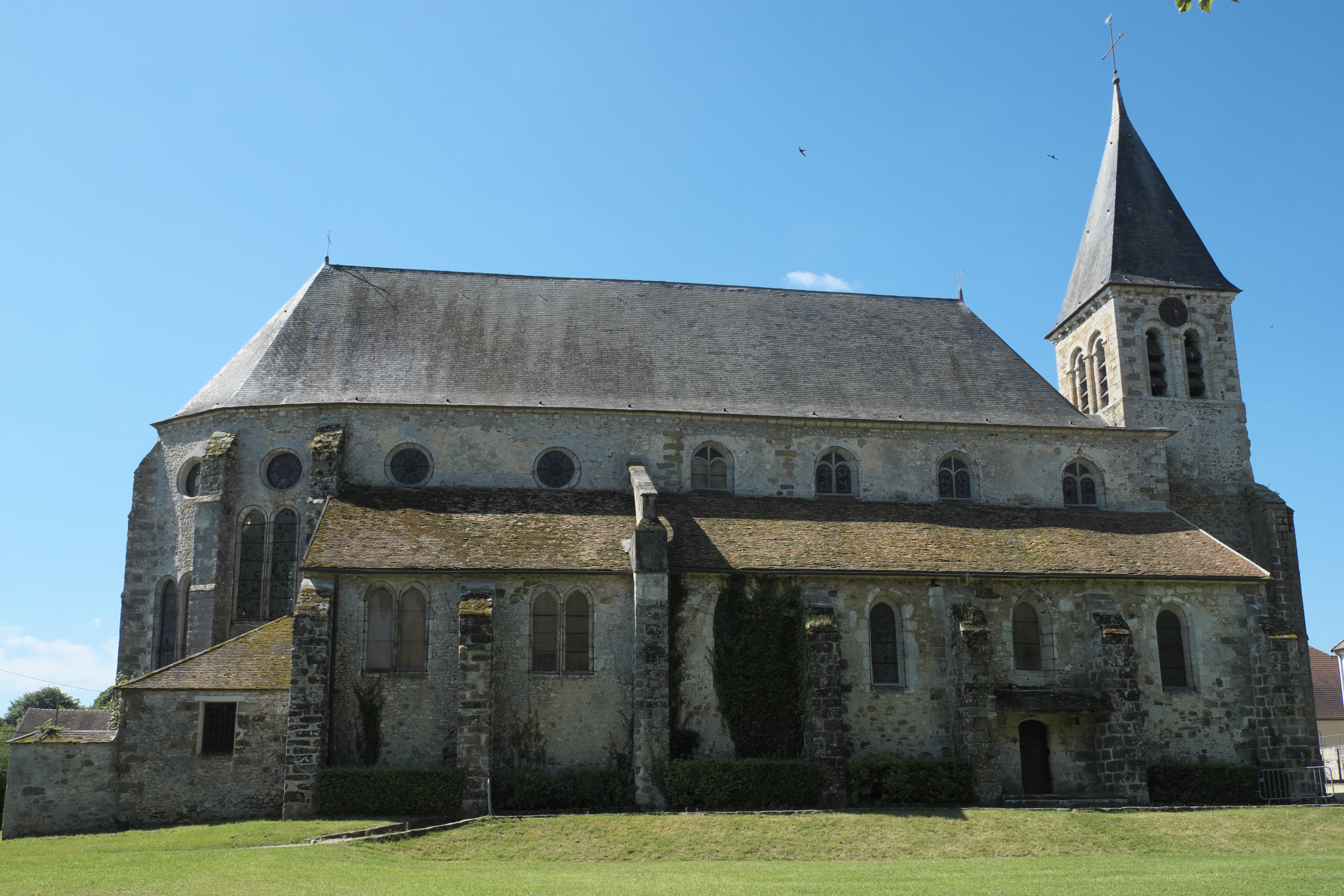 Église Saint-Pierre de Donnemarie-Dontilly
