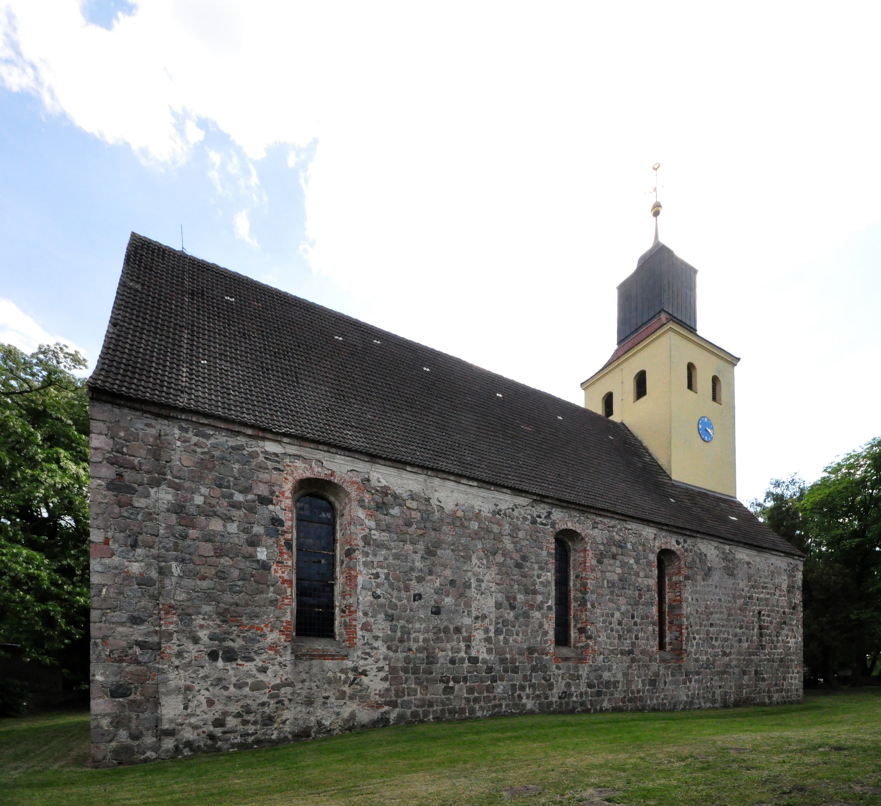 Village church Biesenbrow