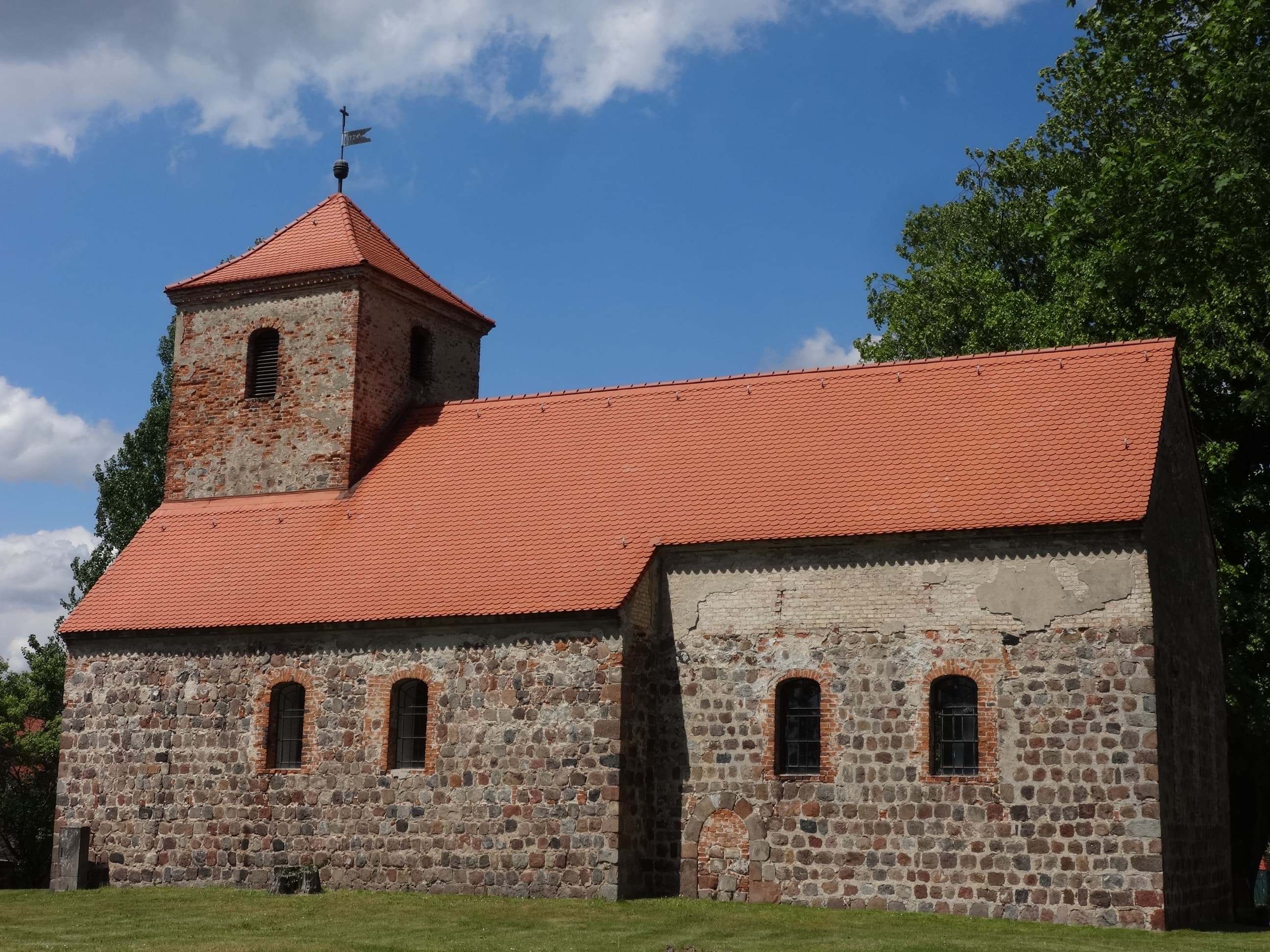 Church in Garzau