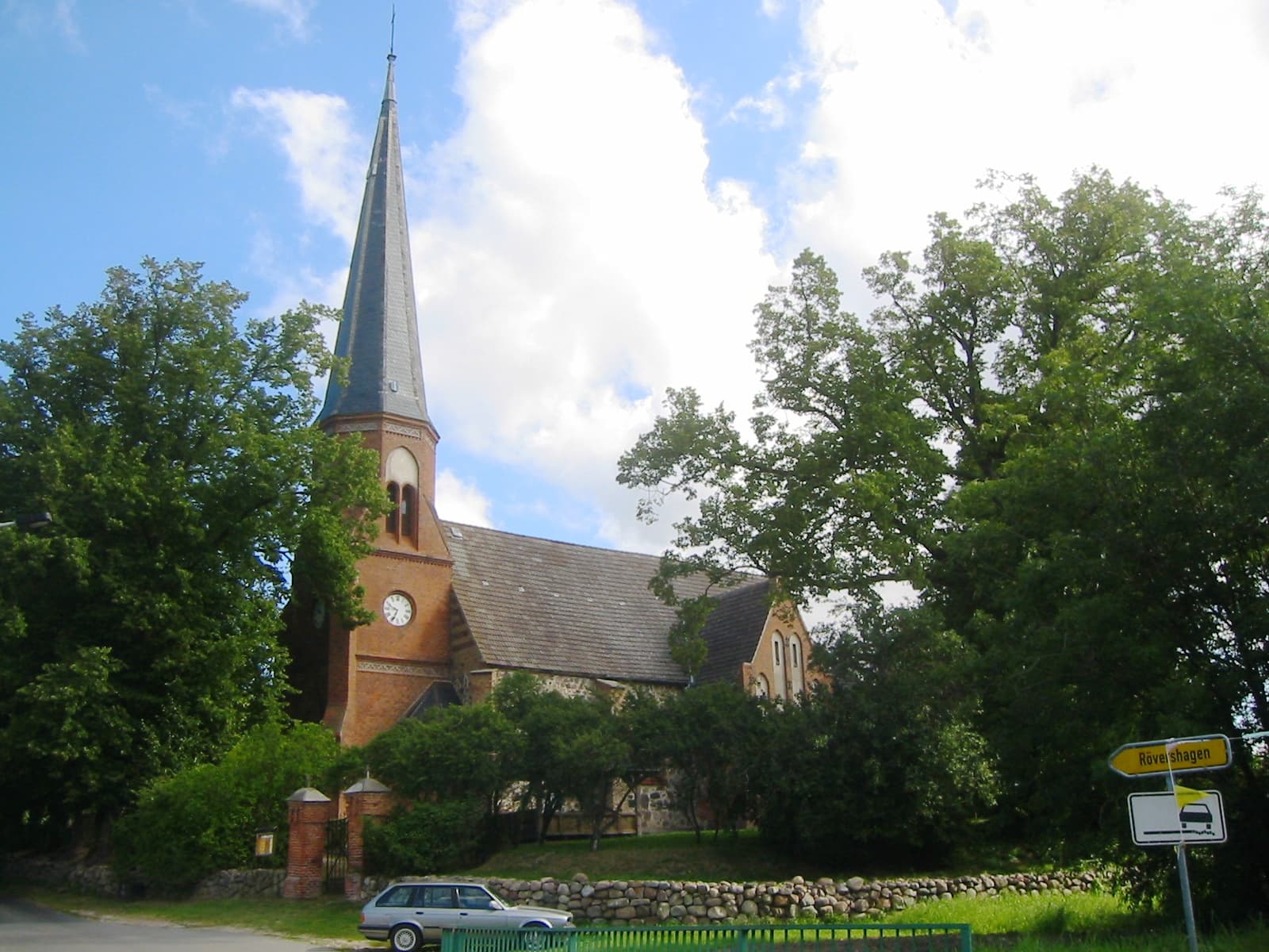 Church in Volkenshagen