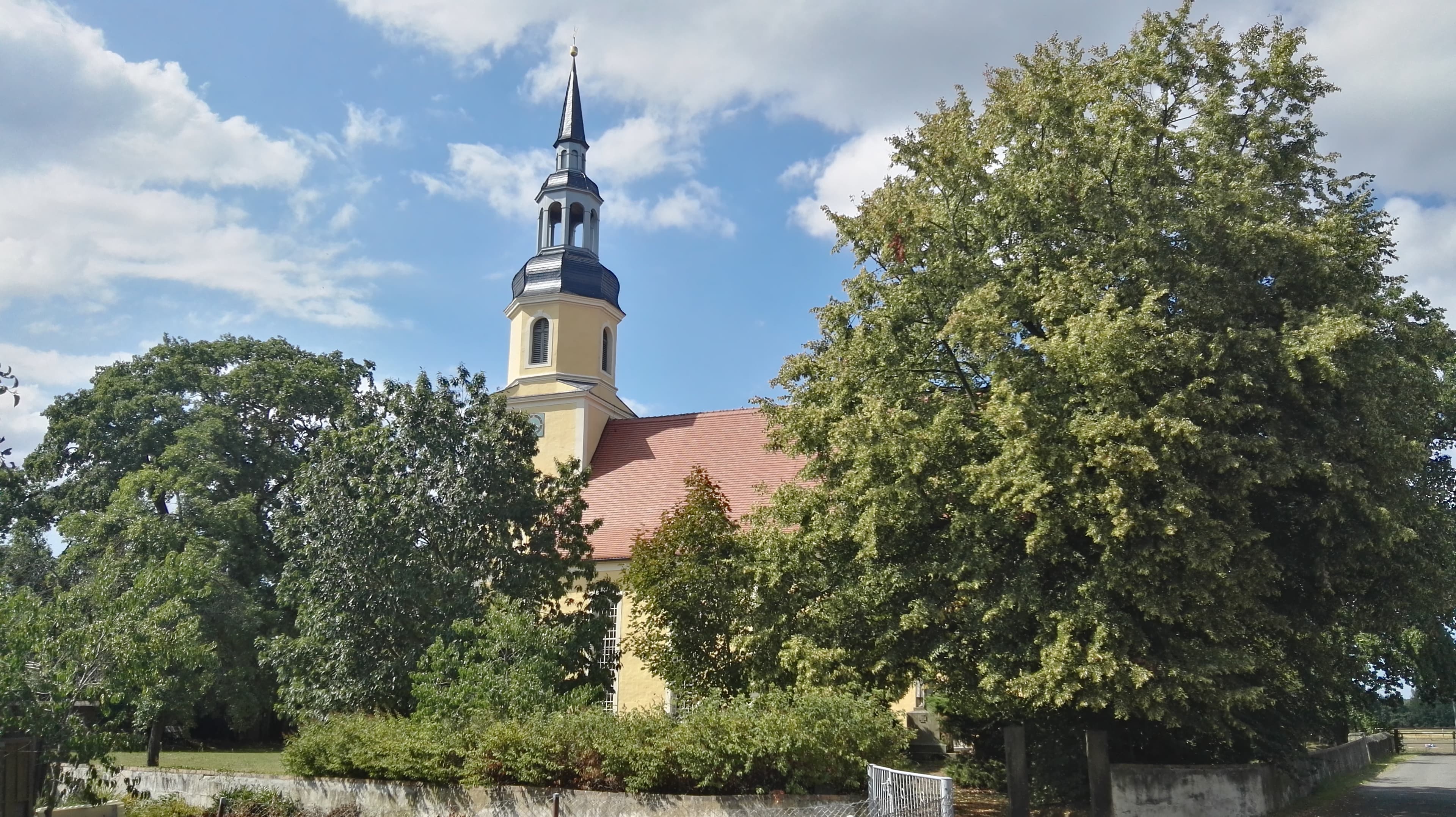 Kroppen village church