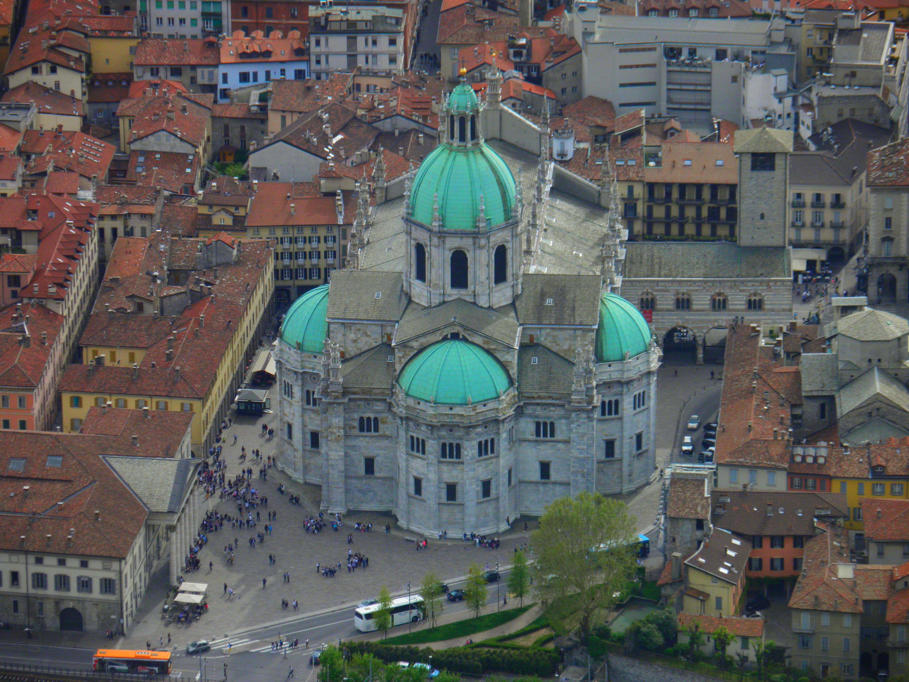 Como Cathedral