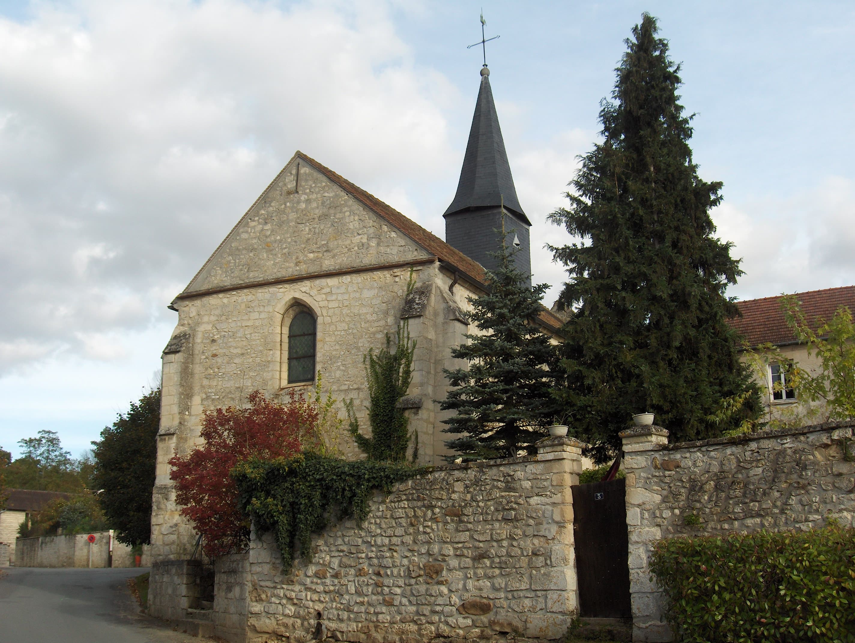 église de la Trinité d'Hédouville
