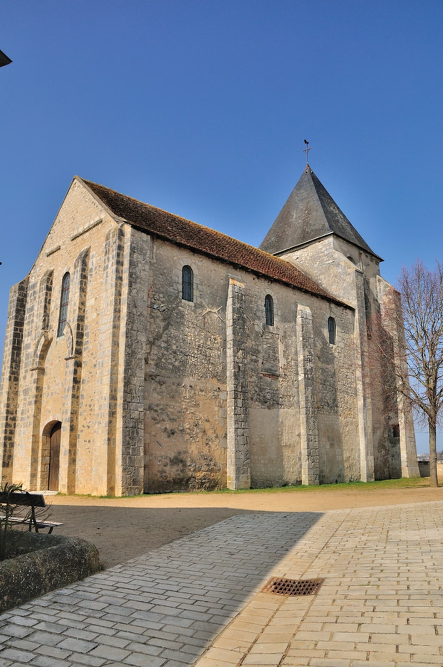 Église Saint-Cyran du Blanc