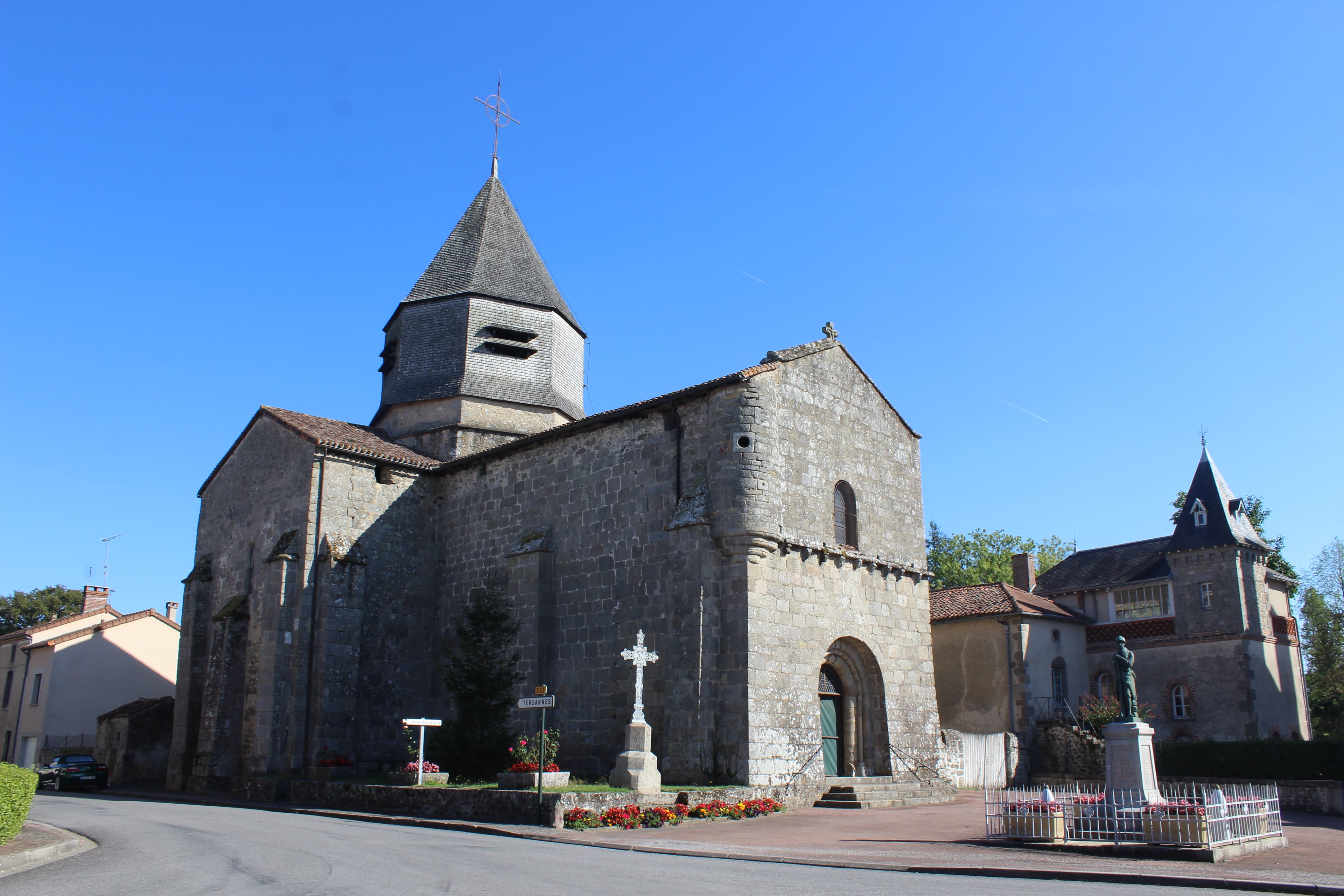 Église Saint-Genest d'Azat-le-Ris