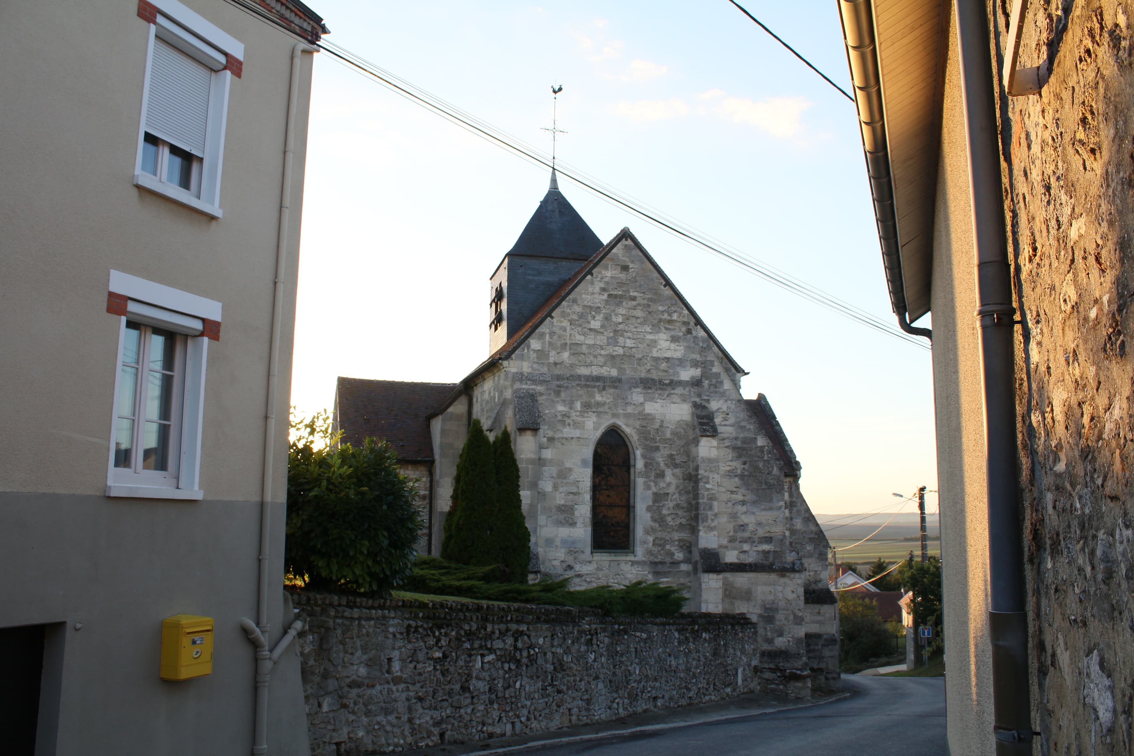 Église Saint-Remi d'Olizy