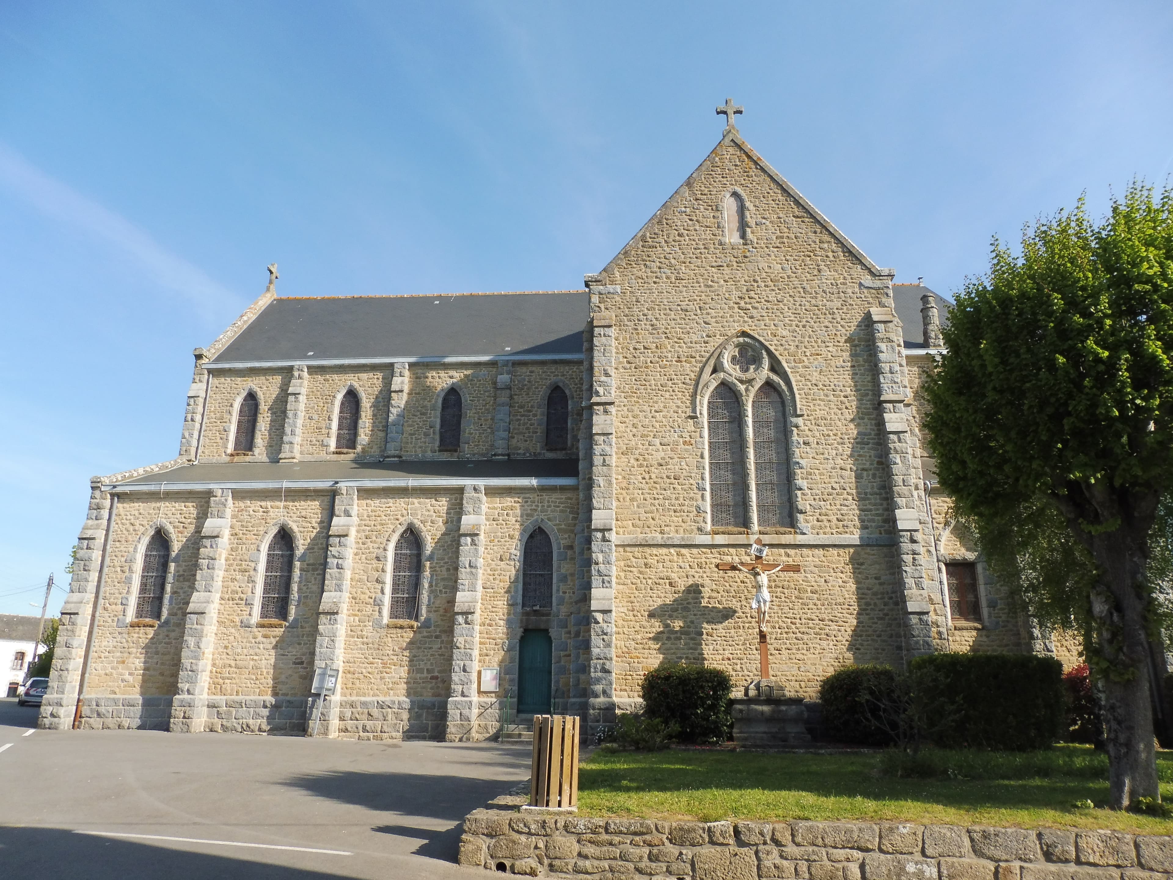 église Saint-Saturnin de Belz