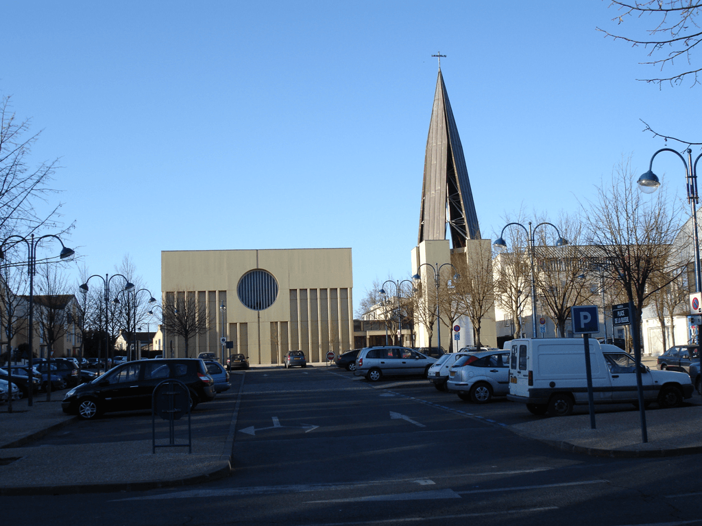 Église Sainte-Claire de Vauréal