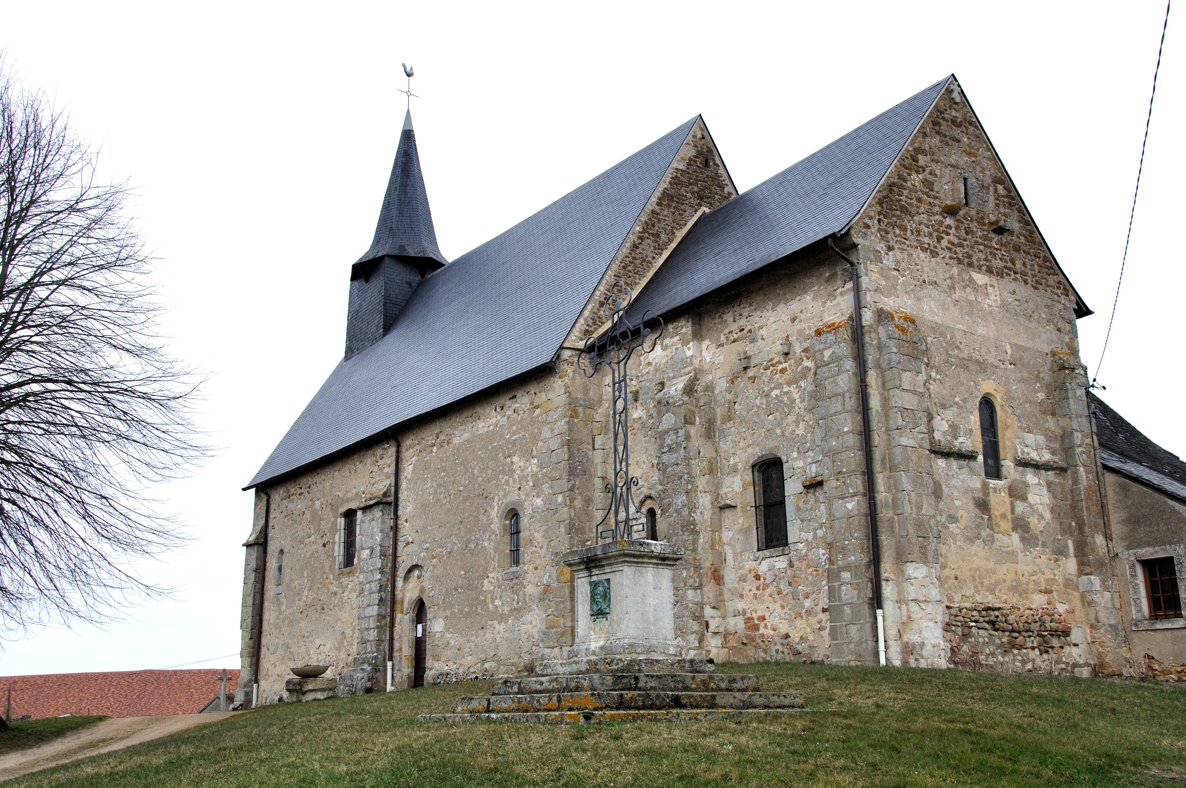 Église Saint-Jean-Baptiste de Chazelet