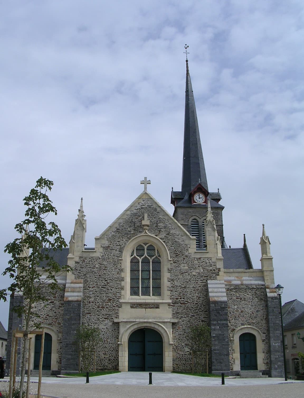 Église Saint-Cyr-et-Sainte-Julitte d'Argentré