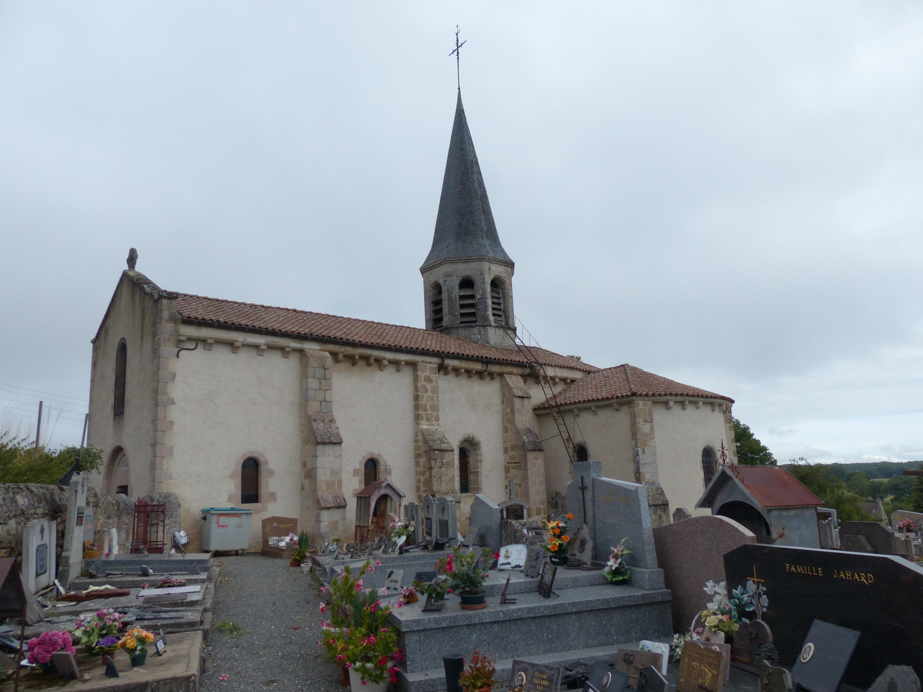 Église Saint-Jacques de Nades