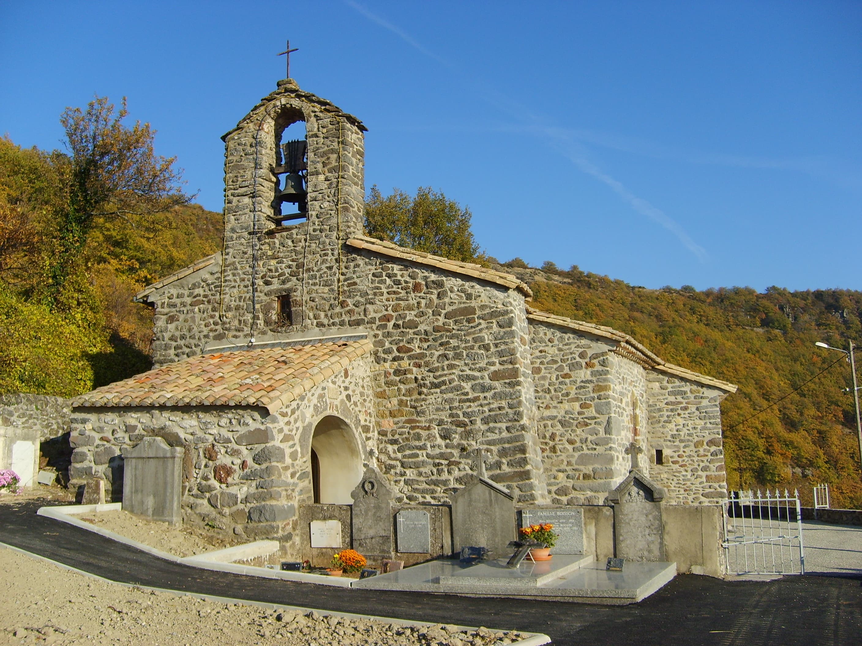 Église Saint-Pierre de Saint-Pierre-la-Roche