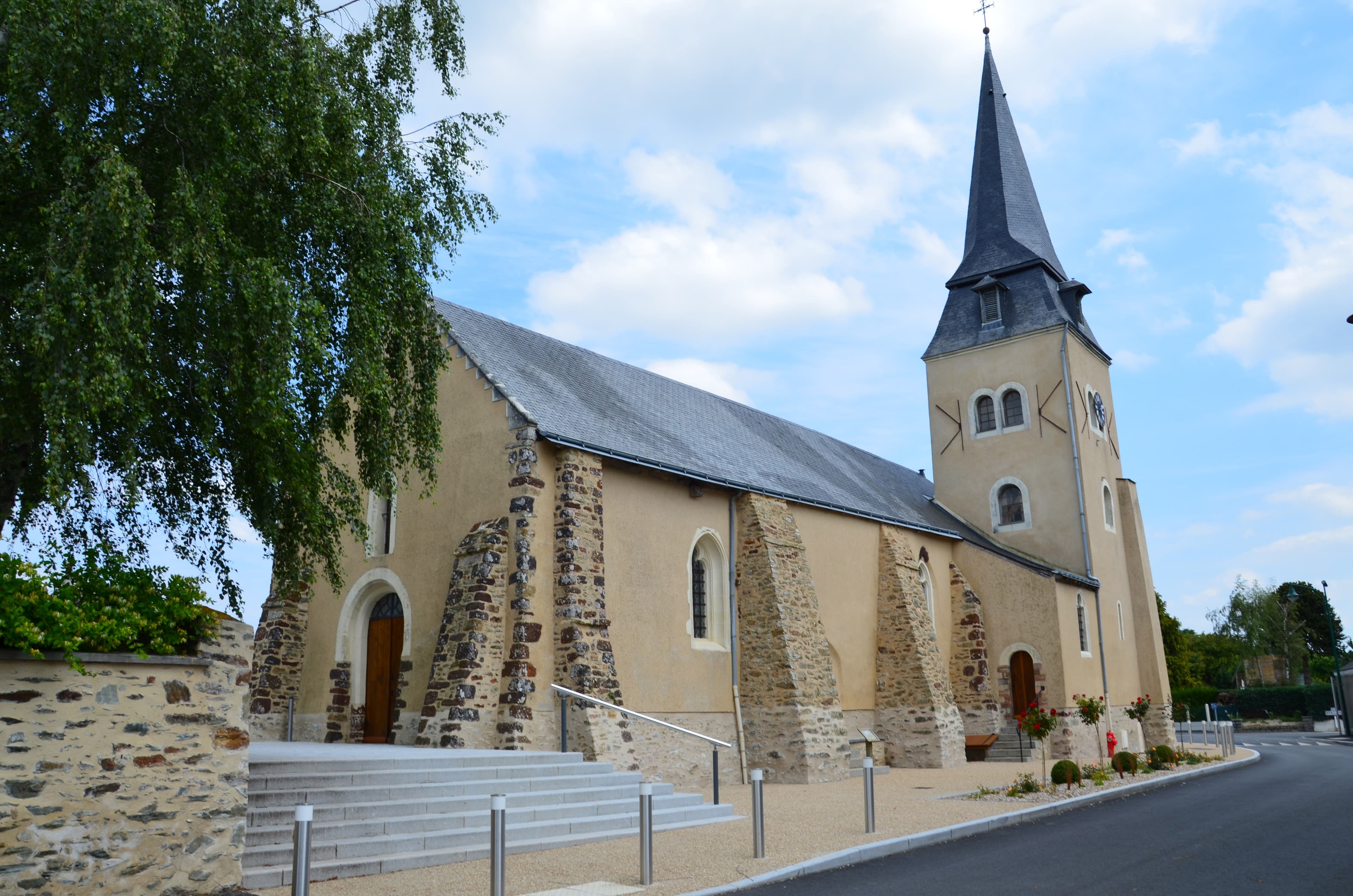 Église Saint-Fort de Saint-Fort