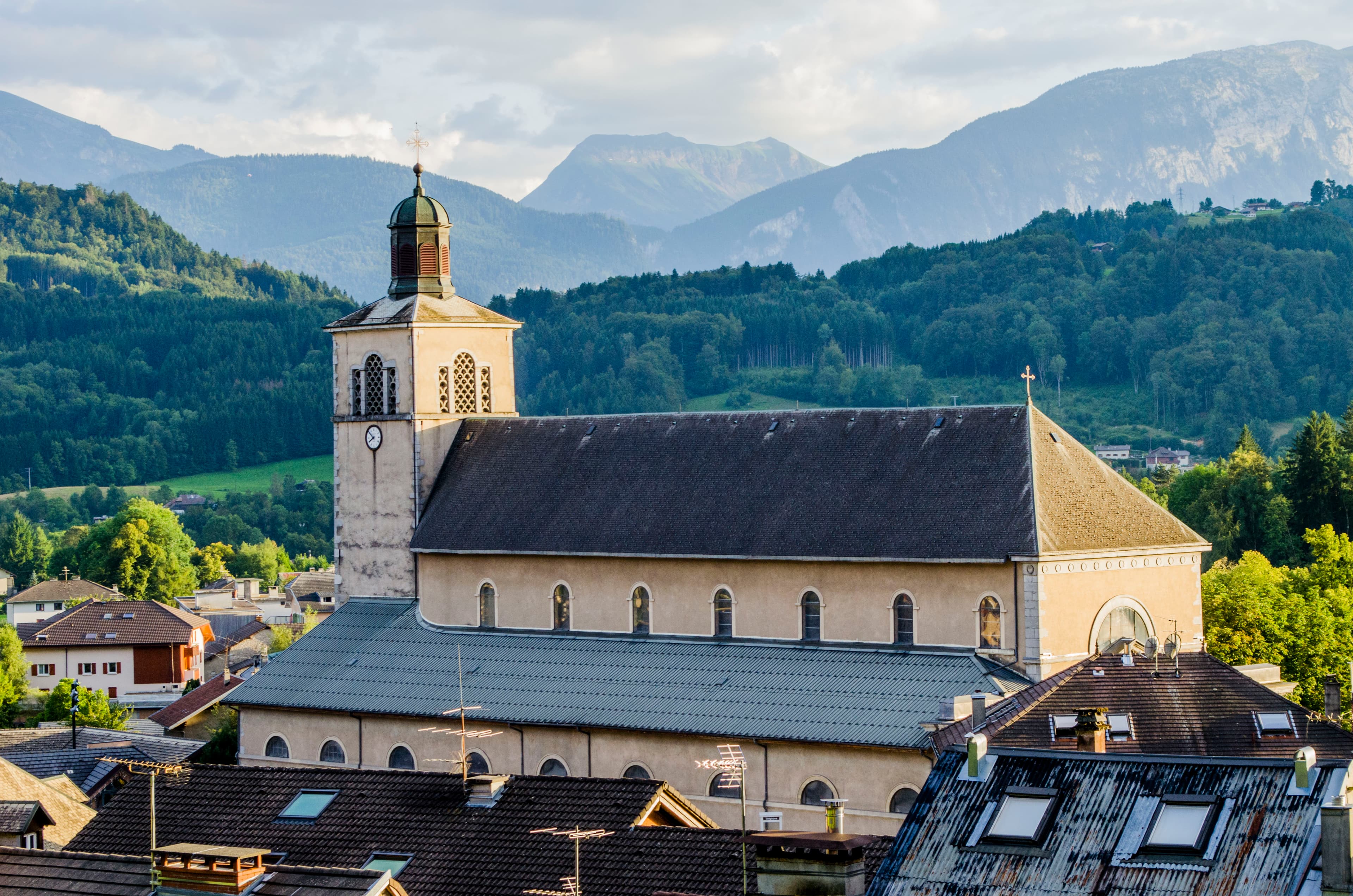 Église Saint-Jean-Baptiste de Taninges
