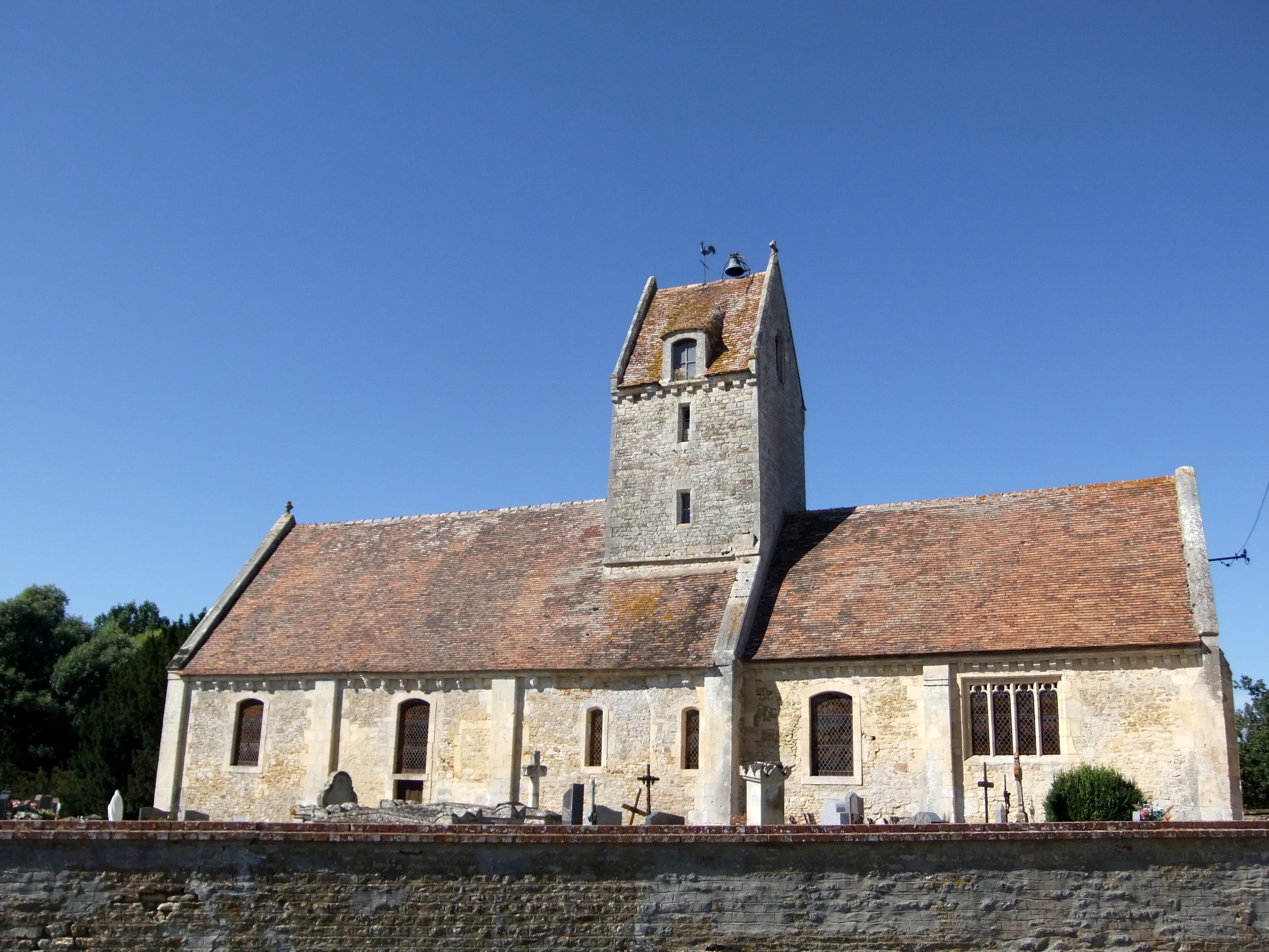 Église Saint-Quentin de Tassilly