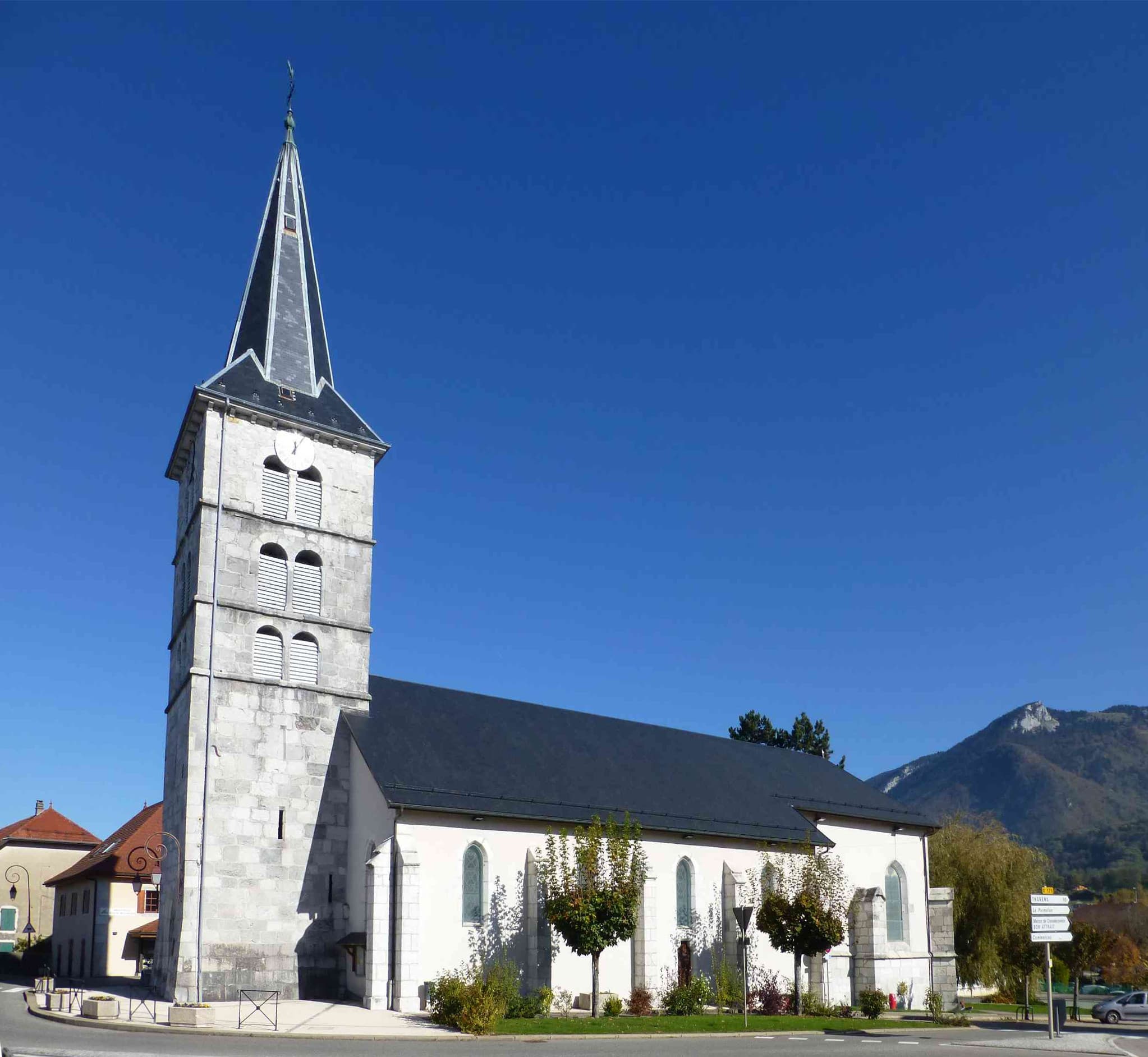 Église de la Nativité-de-la-Vierge de Villaz