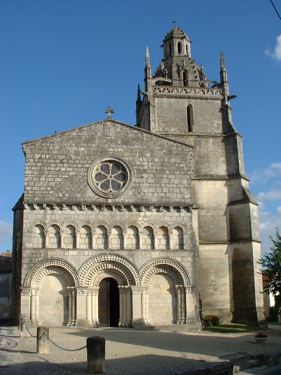 Église Saint-Fortunat de Saint-Fort-sur-Gironde