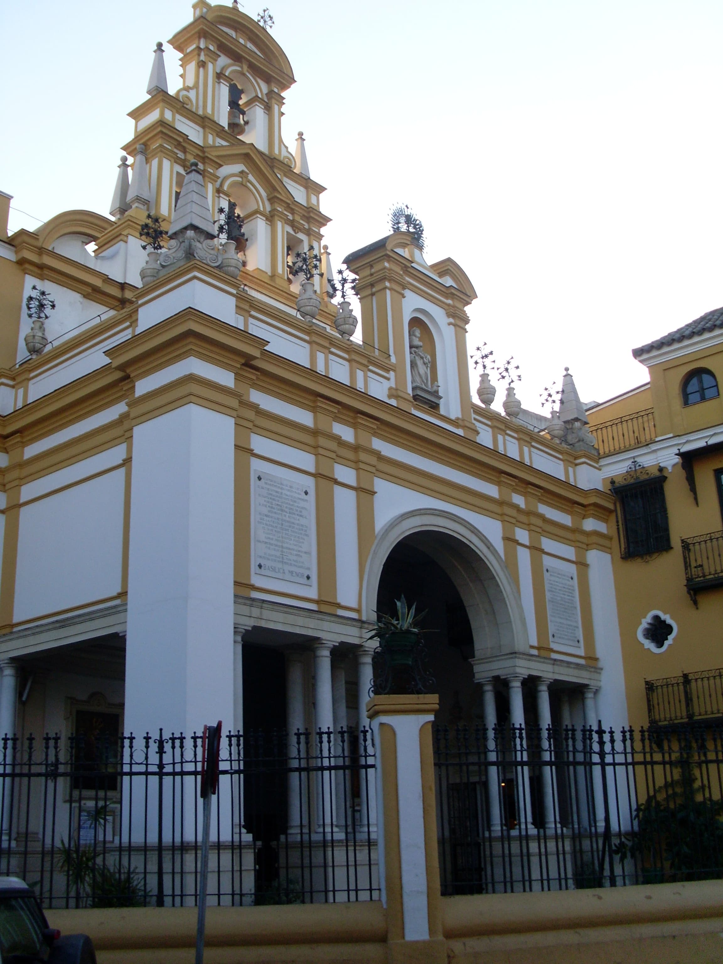 Basílica de la Macarena (Sevilla)