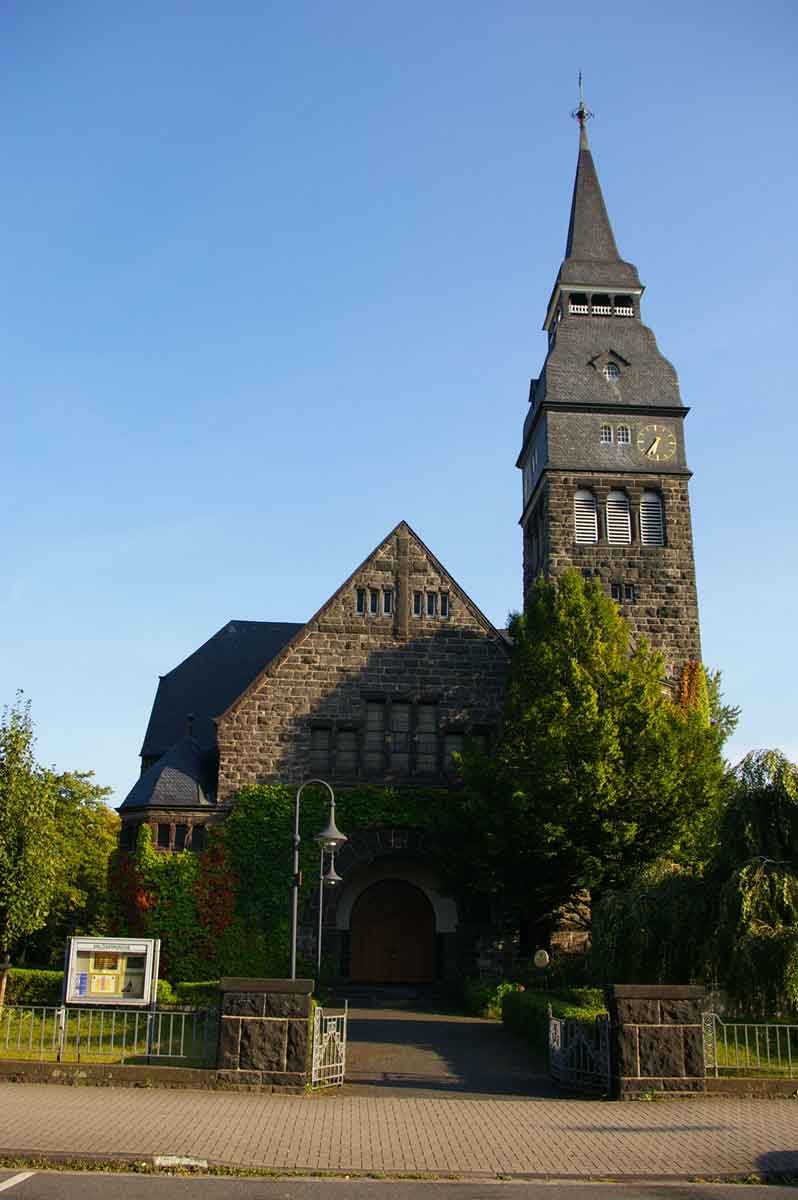 Erlöserkirche (Langenfeld)